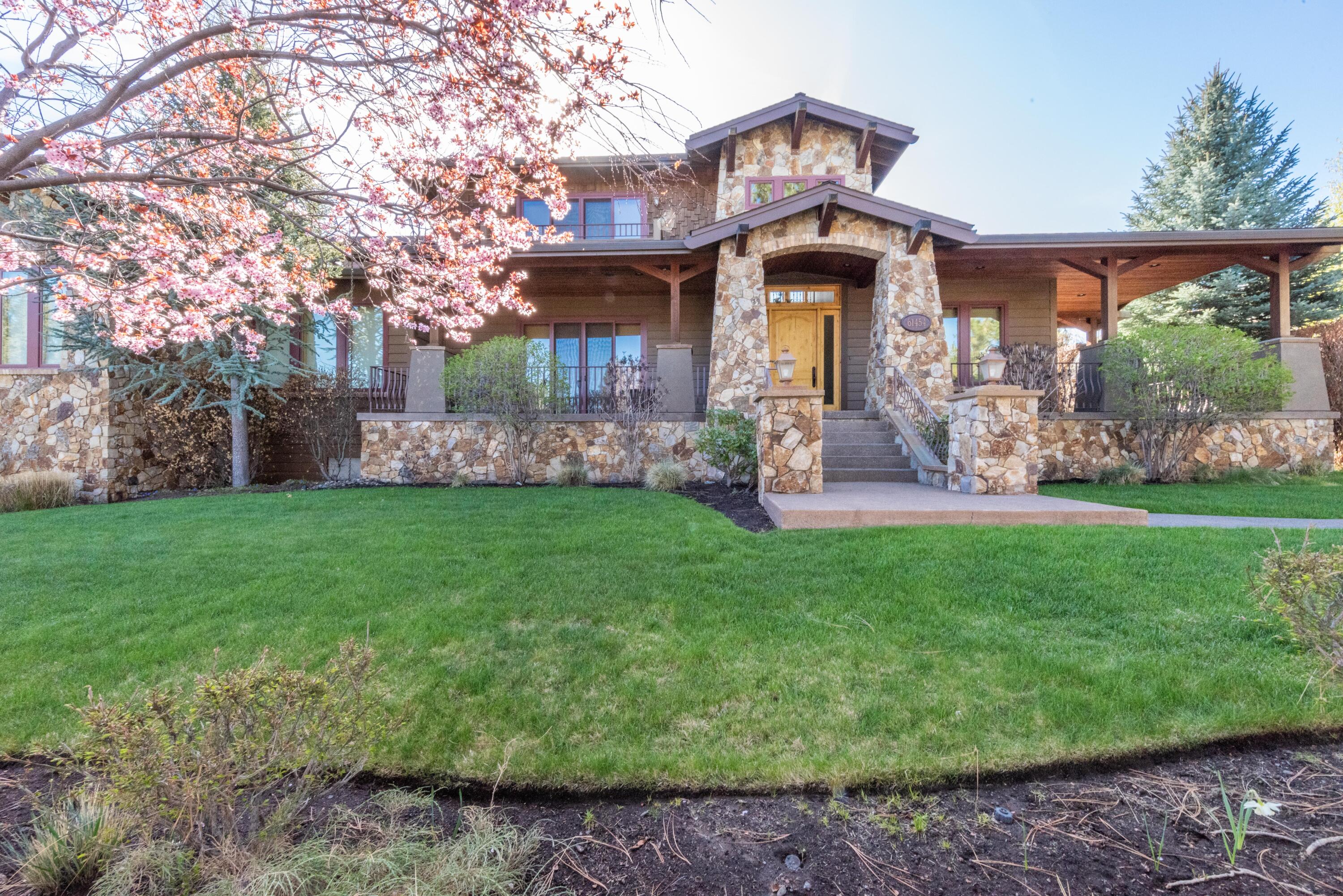 61454 Cultus Lake Court