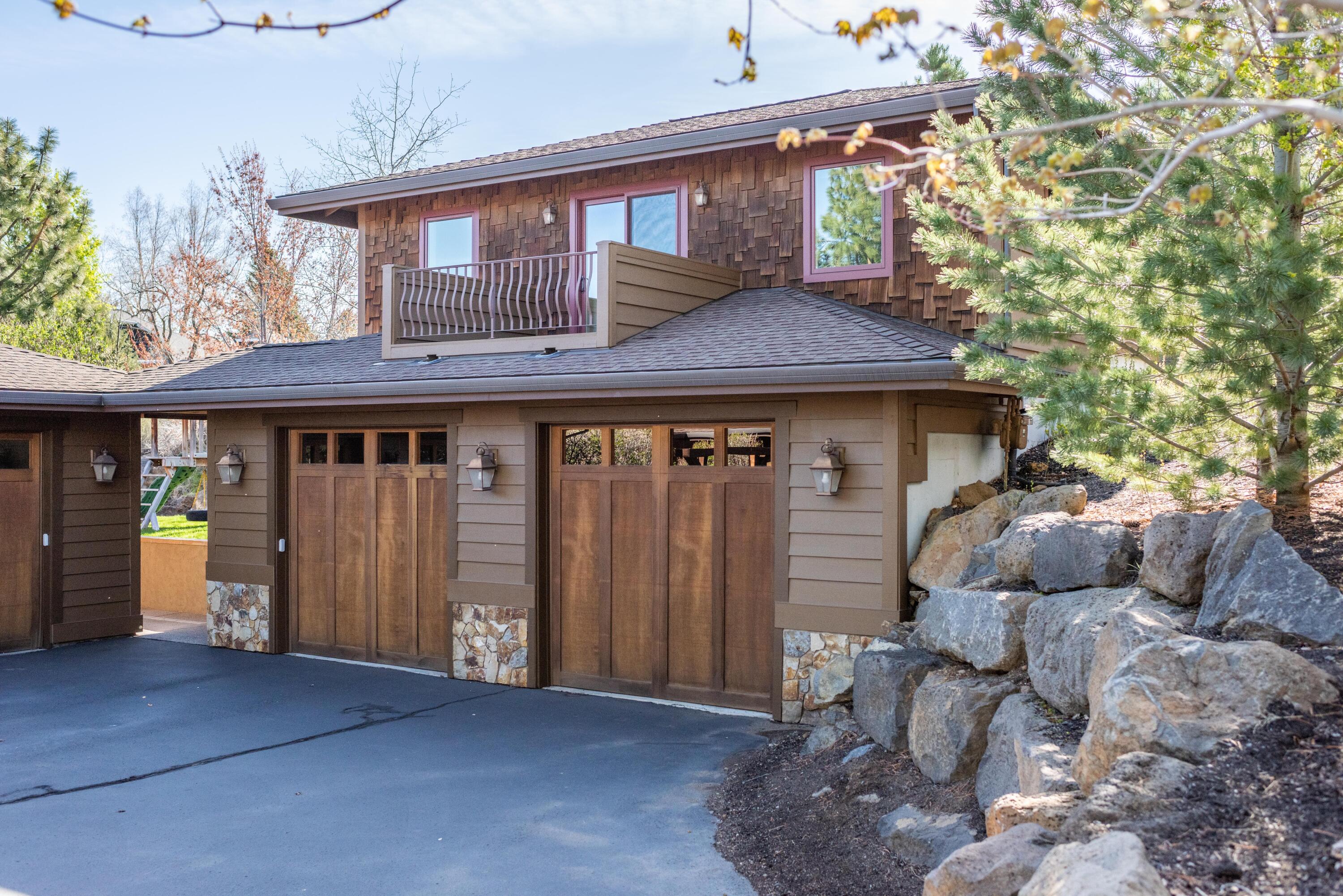 61454 Cultus Lake Court