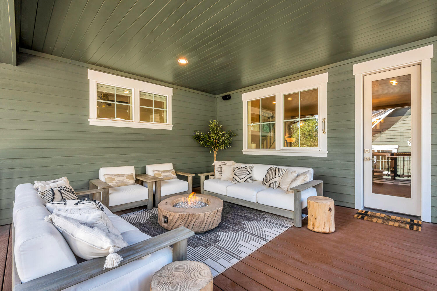 2242 NW Reserve Camp Court