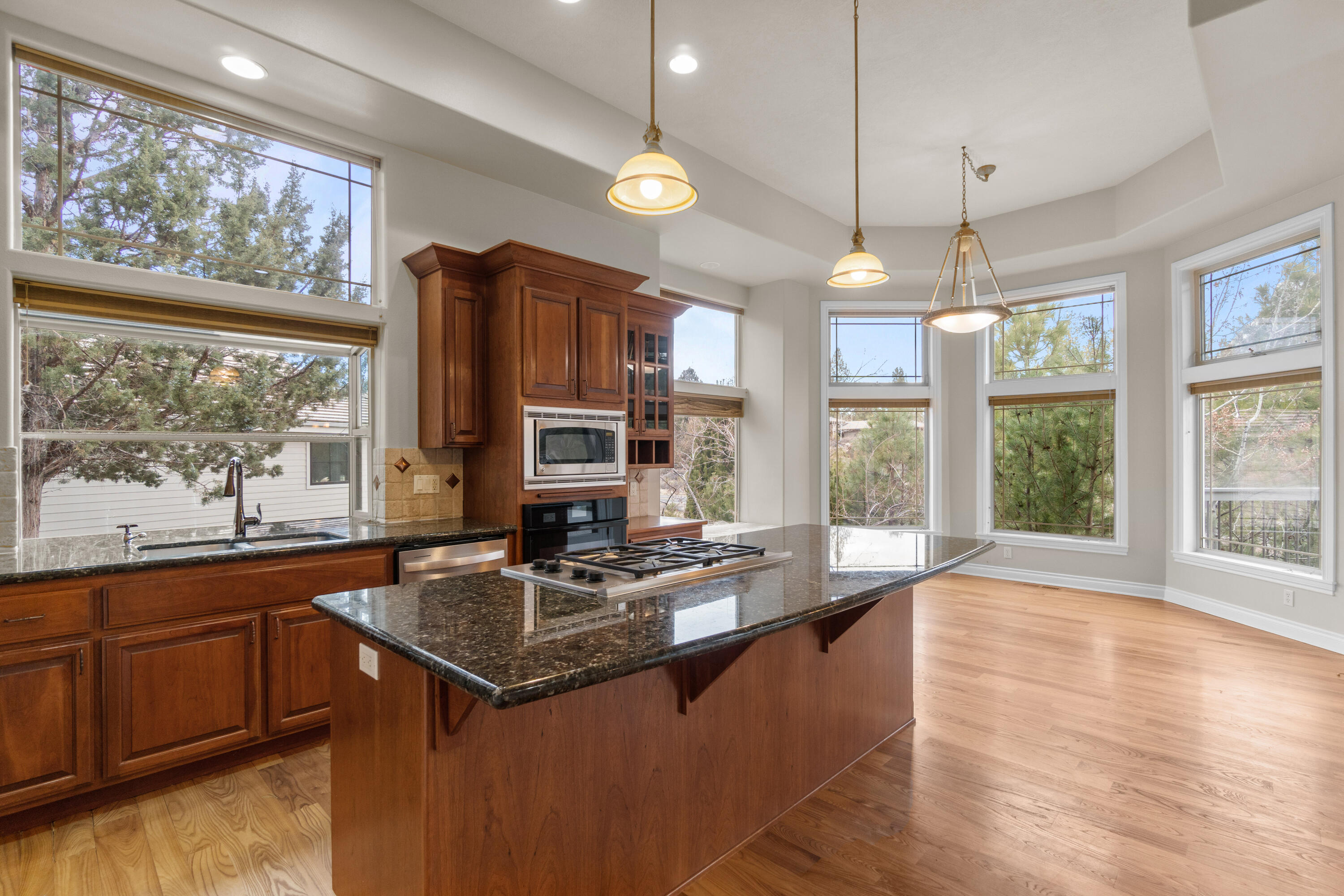 19571 Blue Lake Loop