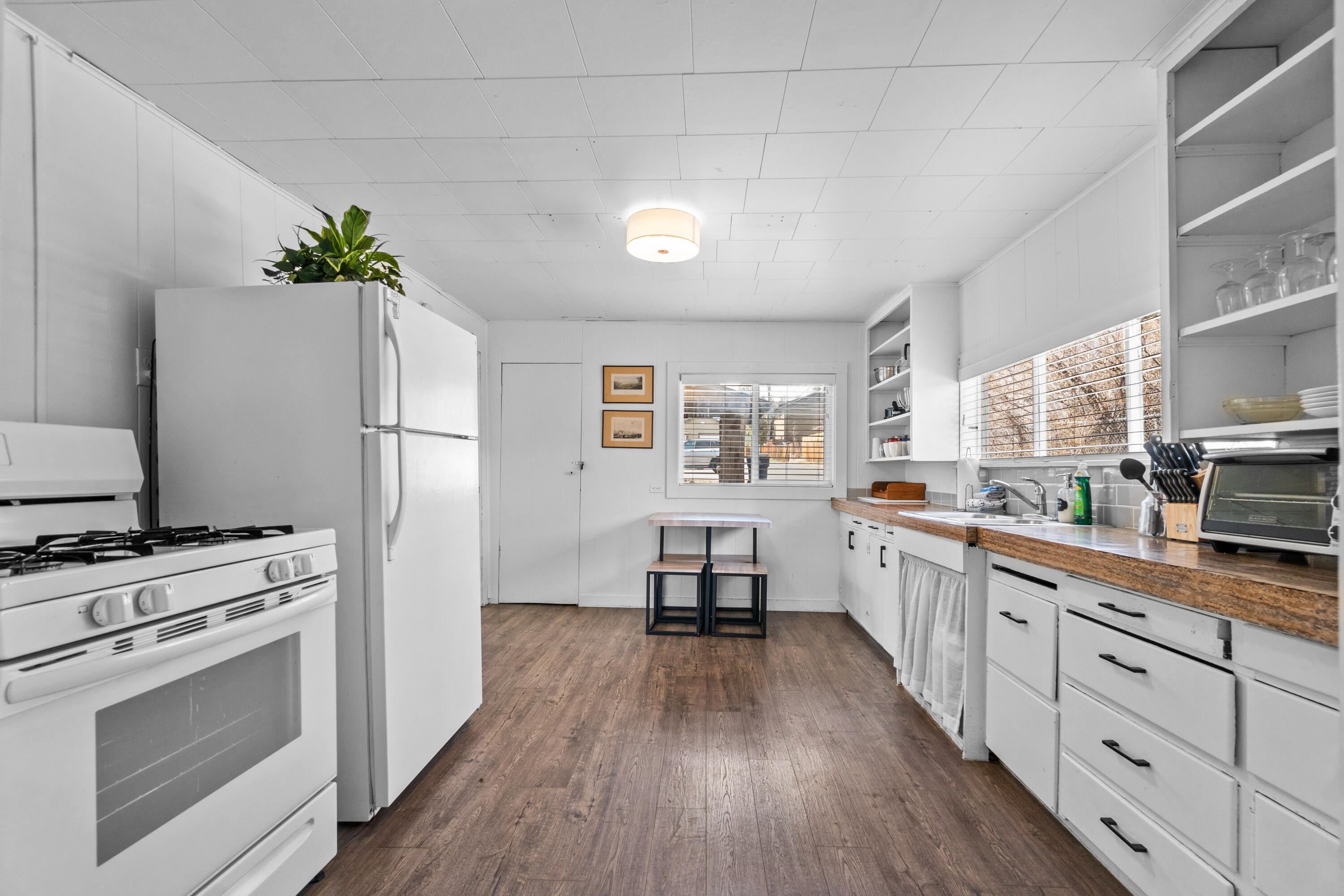 1200 NW Galveston Avenue