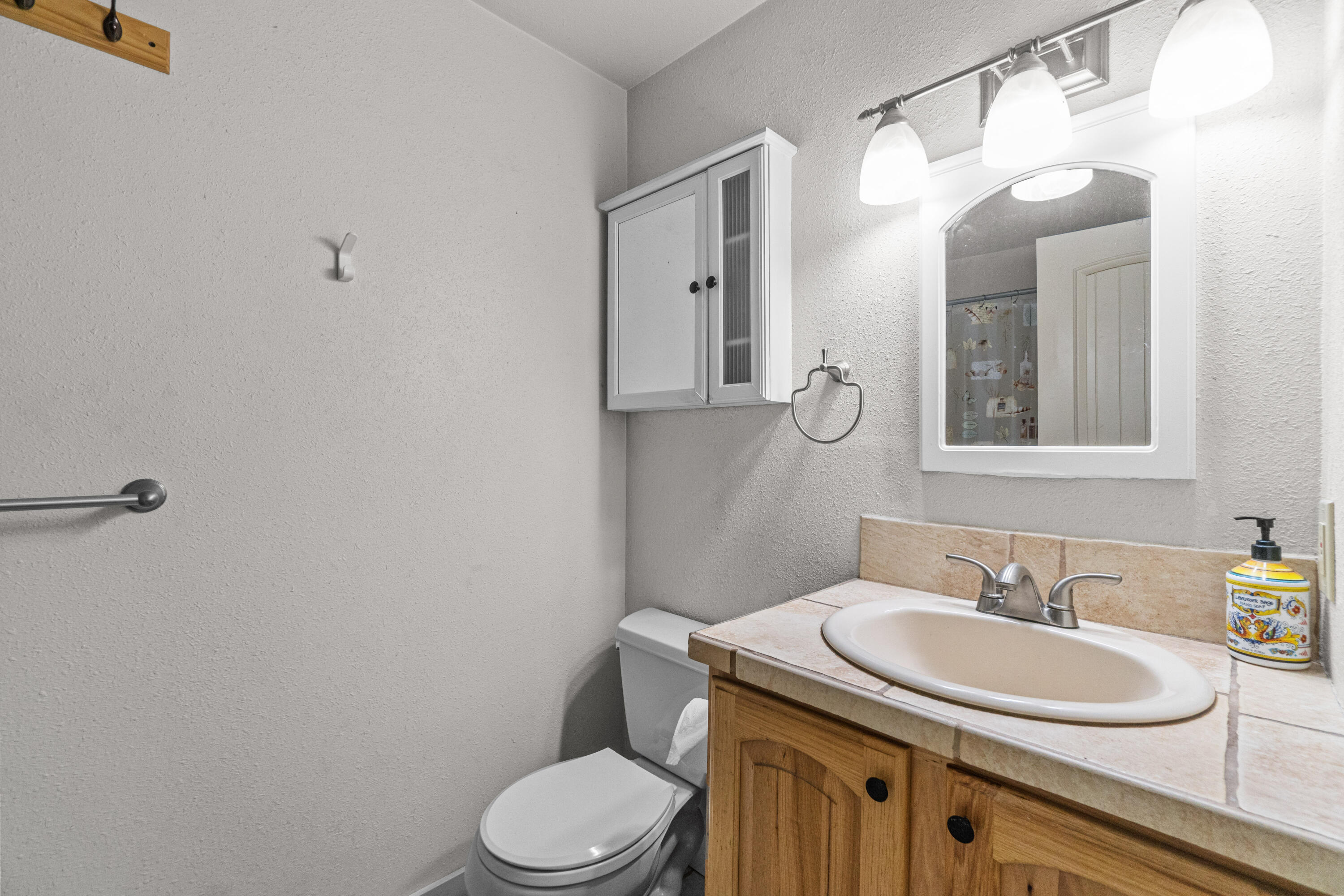 2121 NE Monterey Avenue