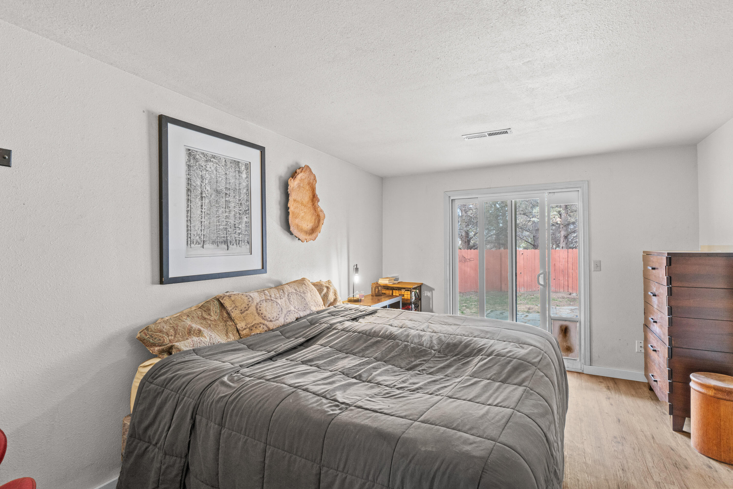 2121 NE Monterey Avenue