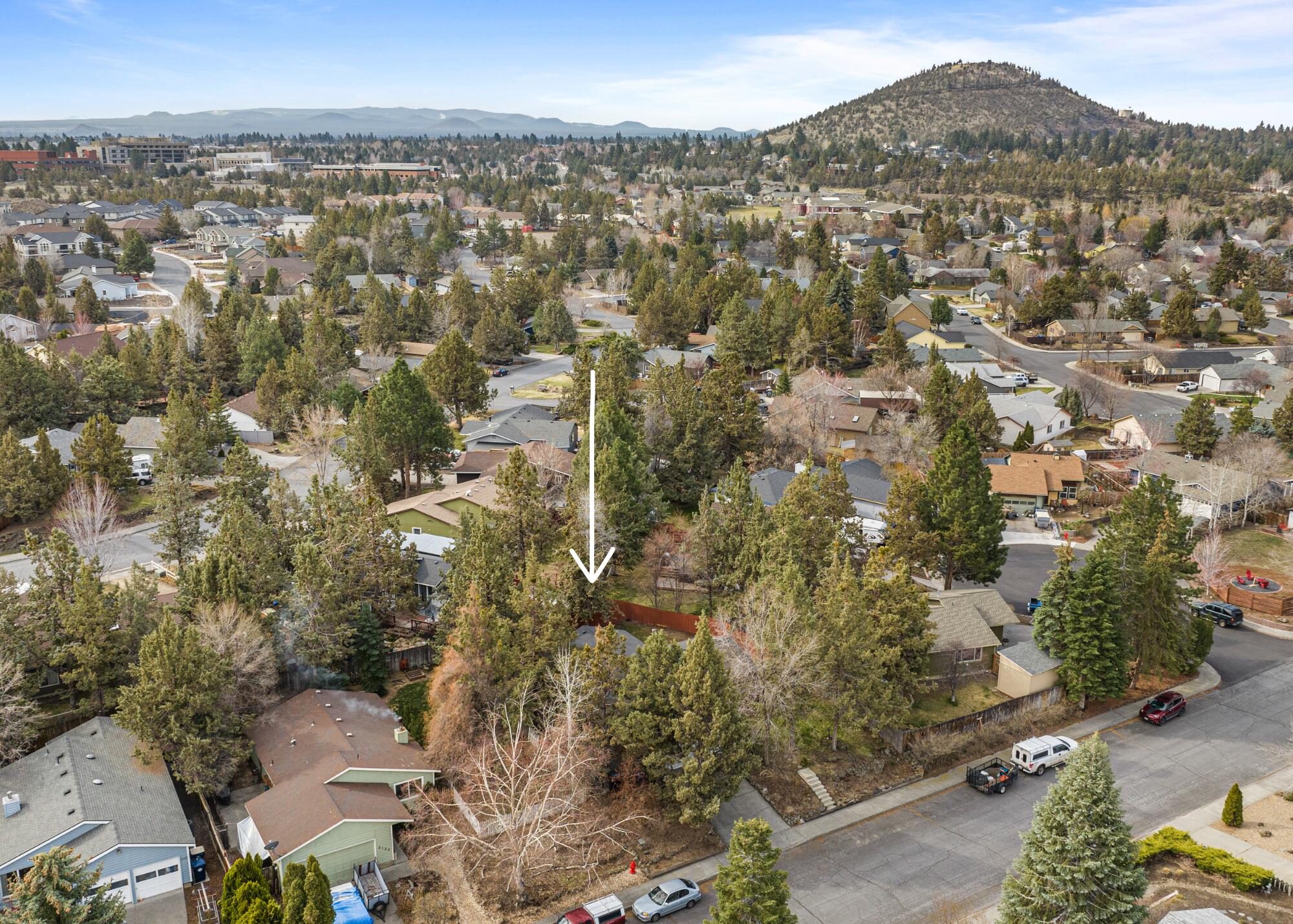 2121 NE Monterey Avenue