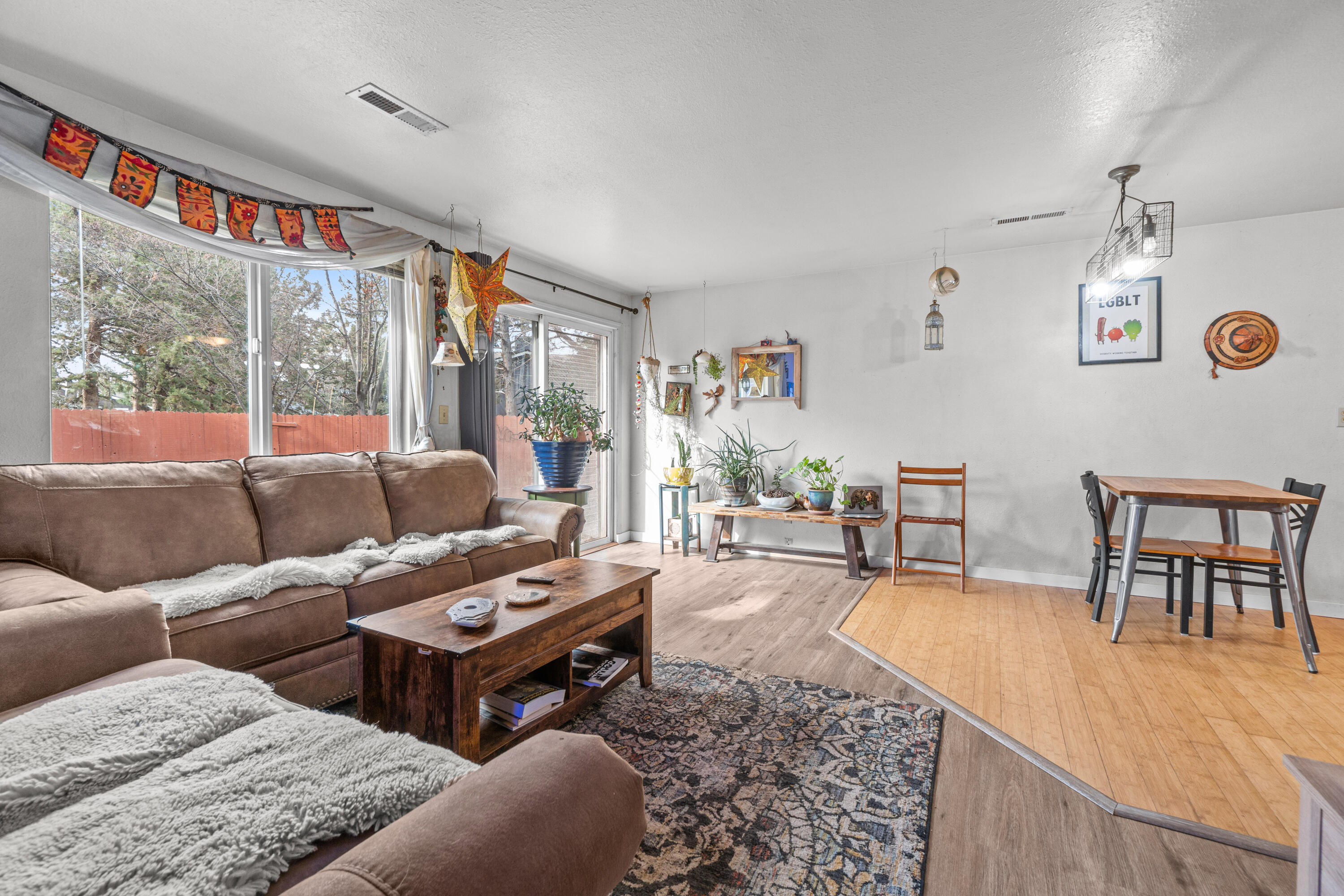 2121 NE Monterey Avenue