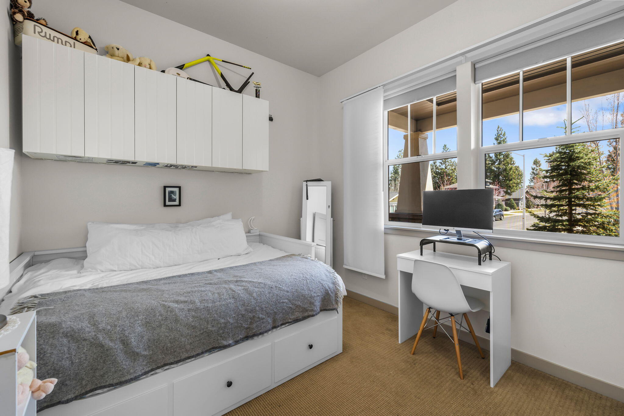 2466 NW Crossing Drive