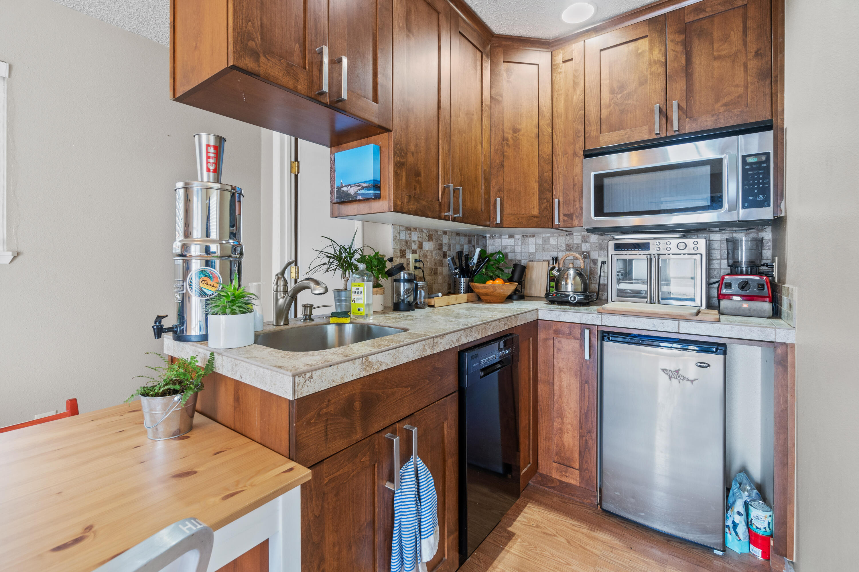 65 SW Roosevelt Avenue