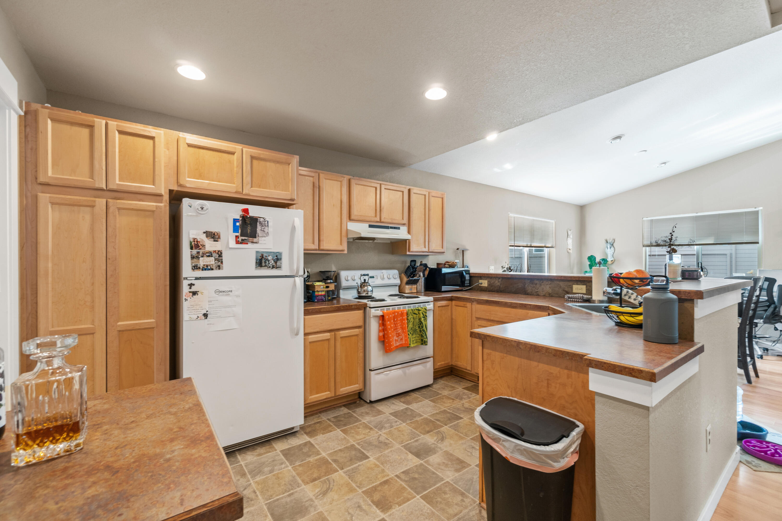 65 SW Roosevelt Avenue