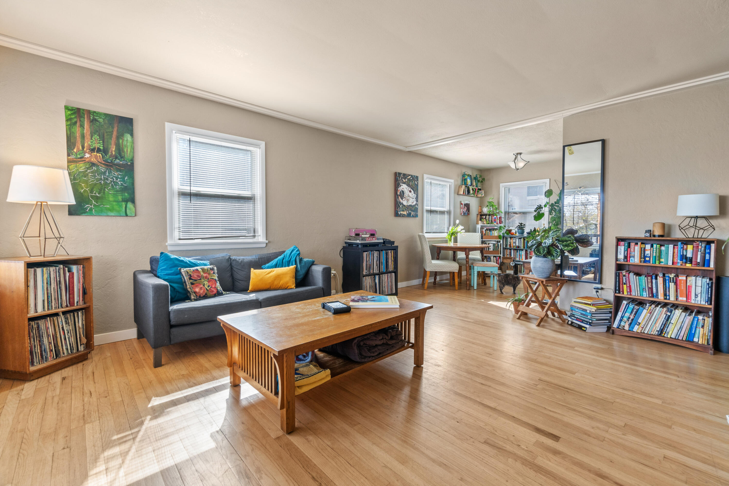 65 SW Roosevelt Avenue