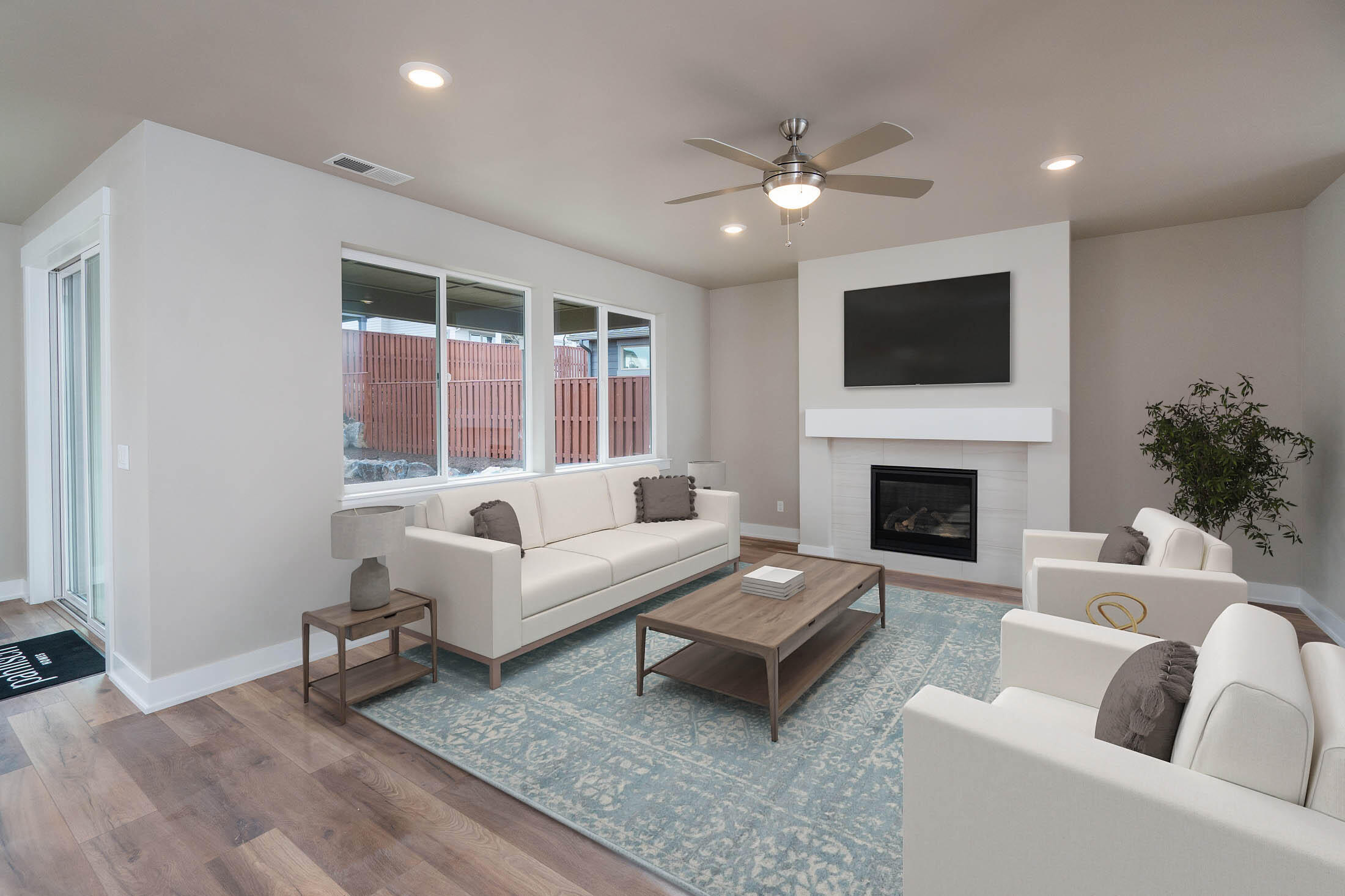 1529 NE Rosemont Street