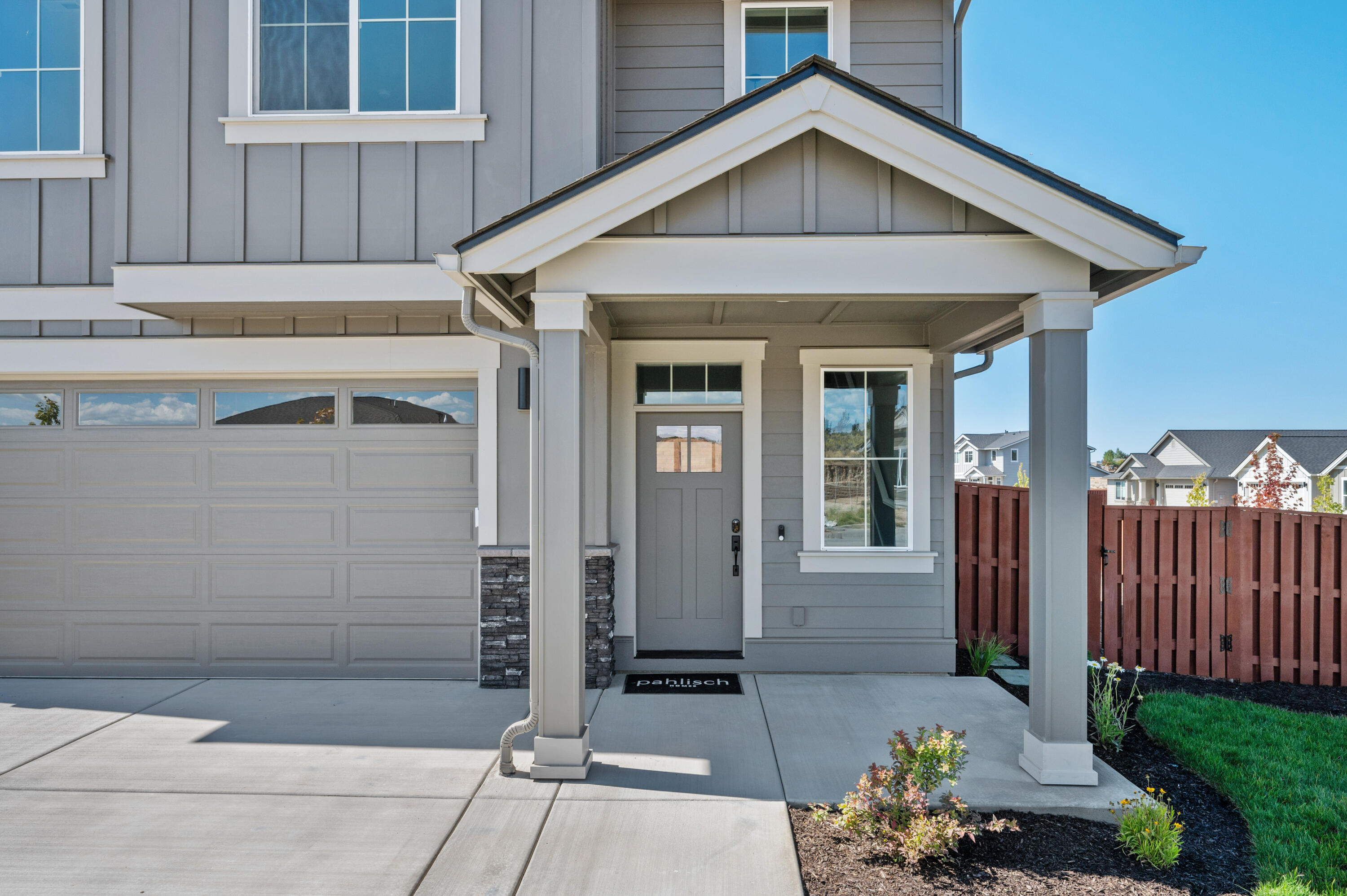 1529 NE Rosemont Street