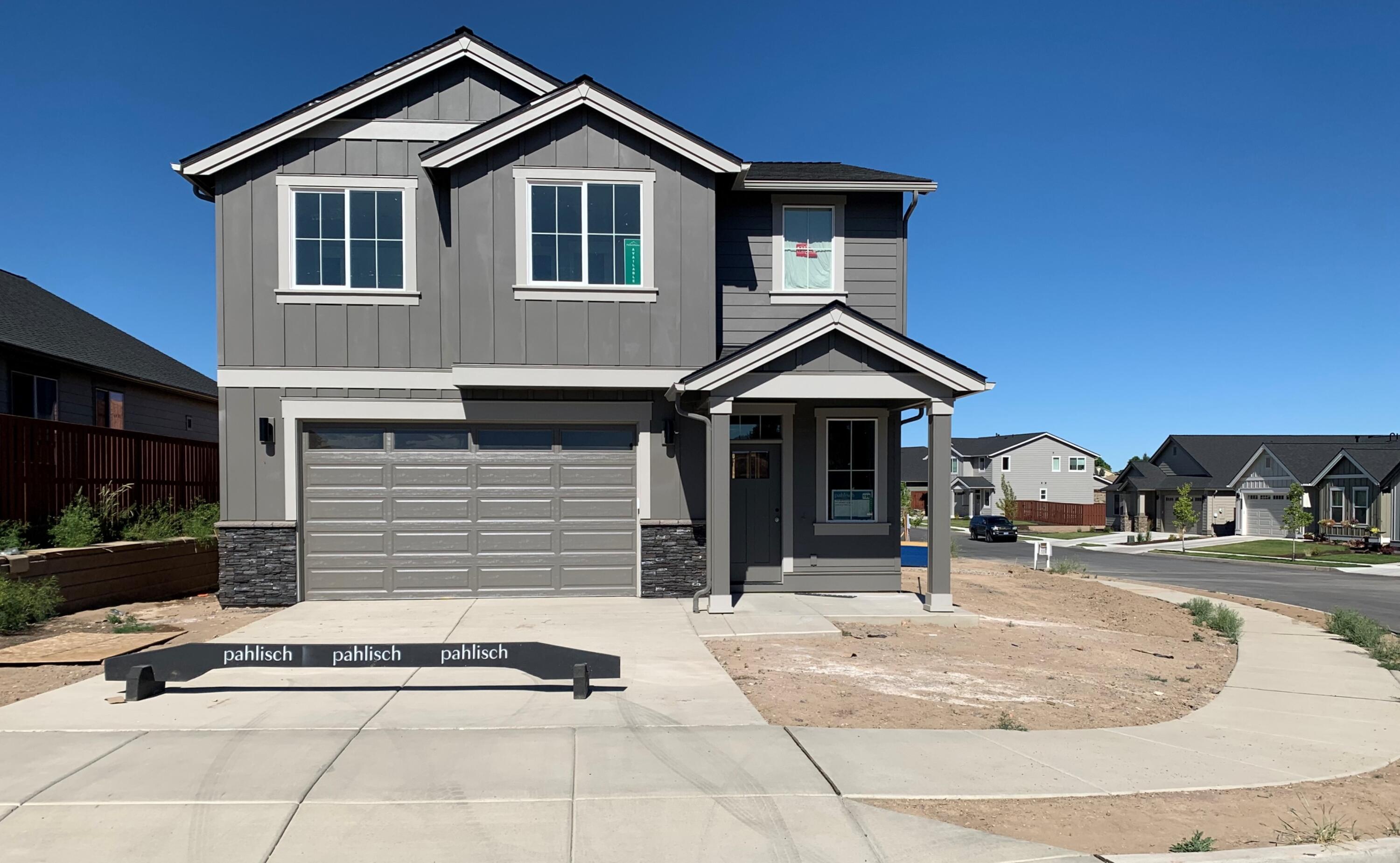 1529 NE Rosemont Street