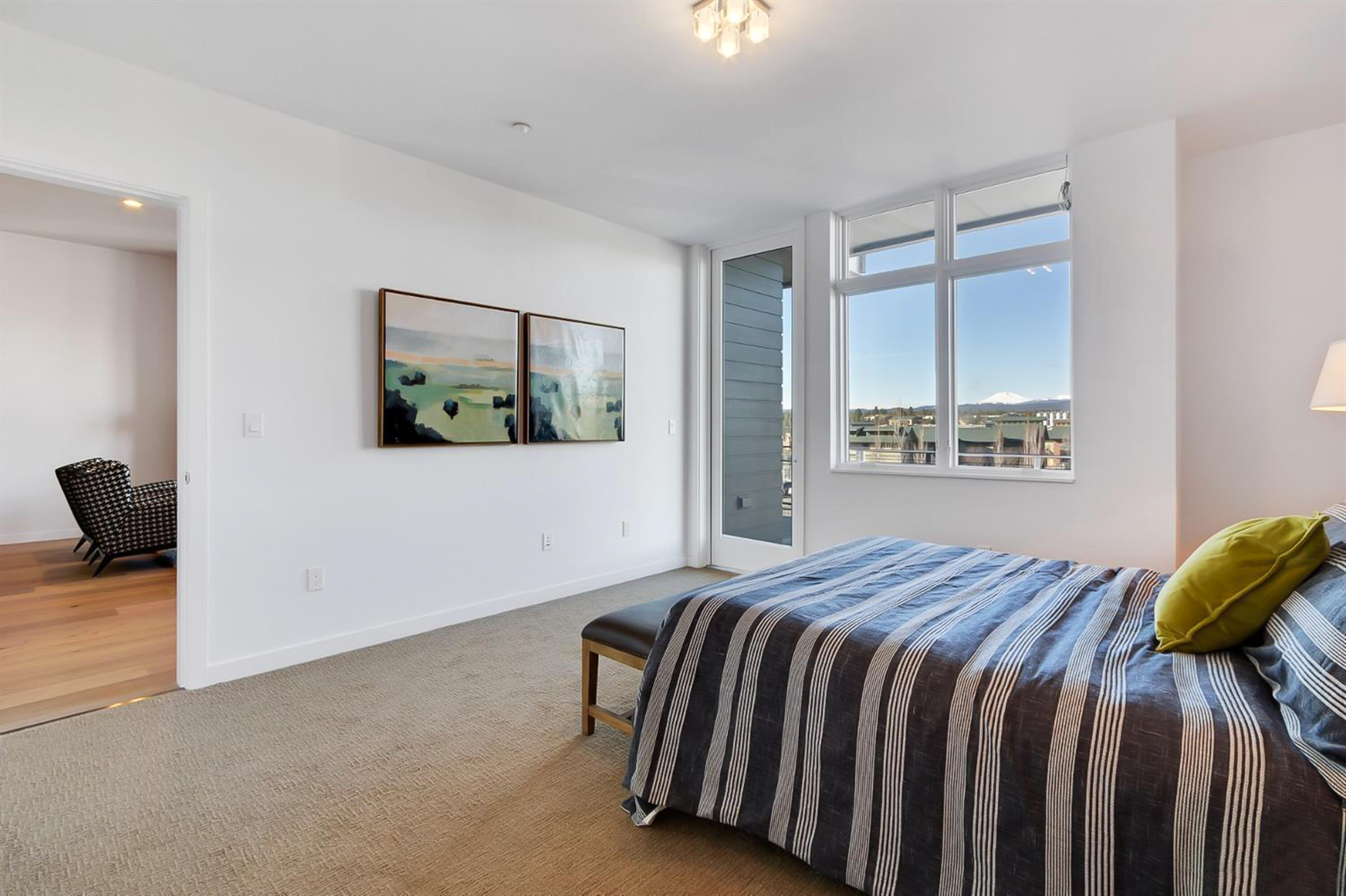 291 SW Bluff Drive, UNIT 330