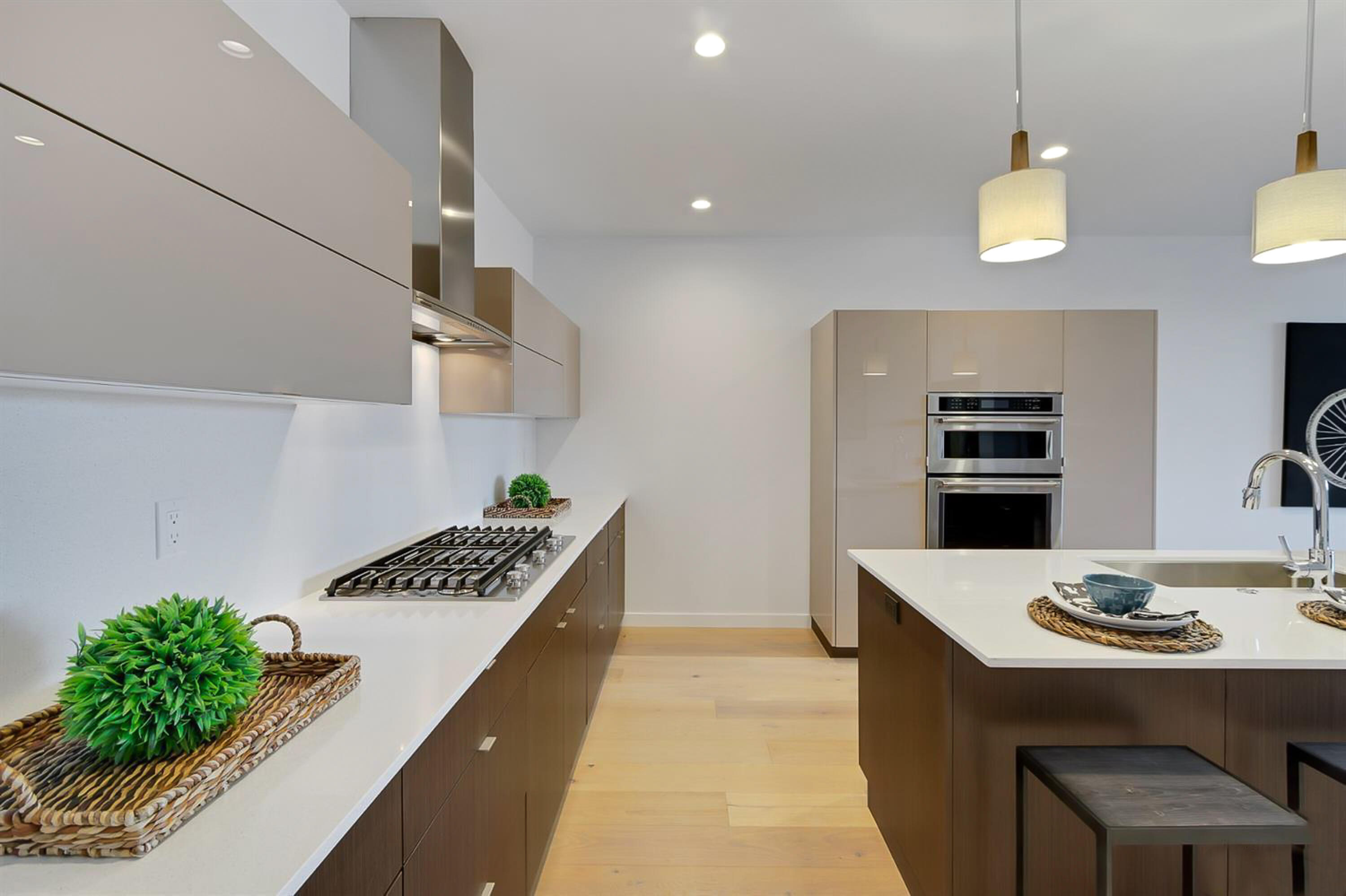 291 SW Bluff Drive, UNIT 330