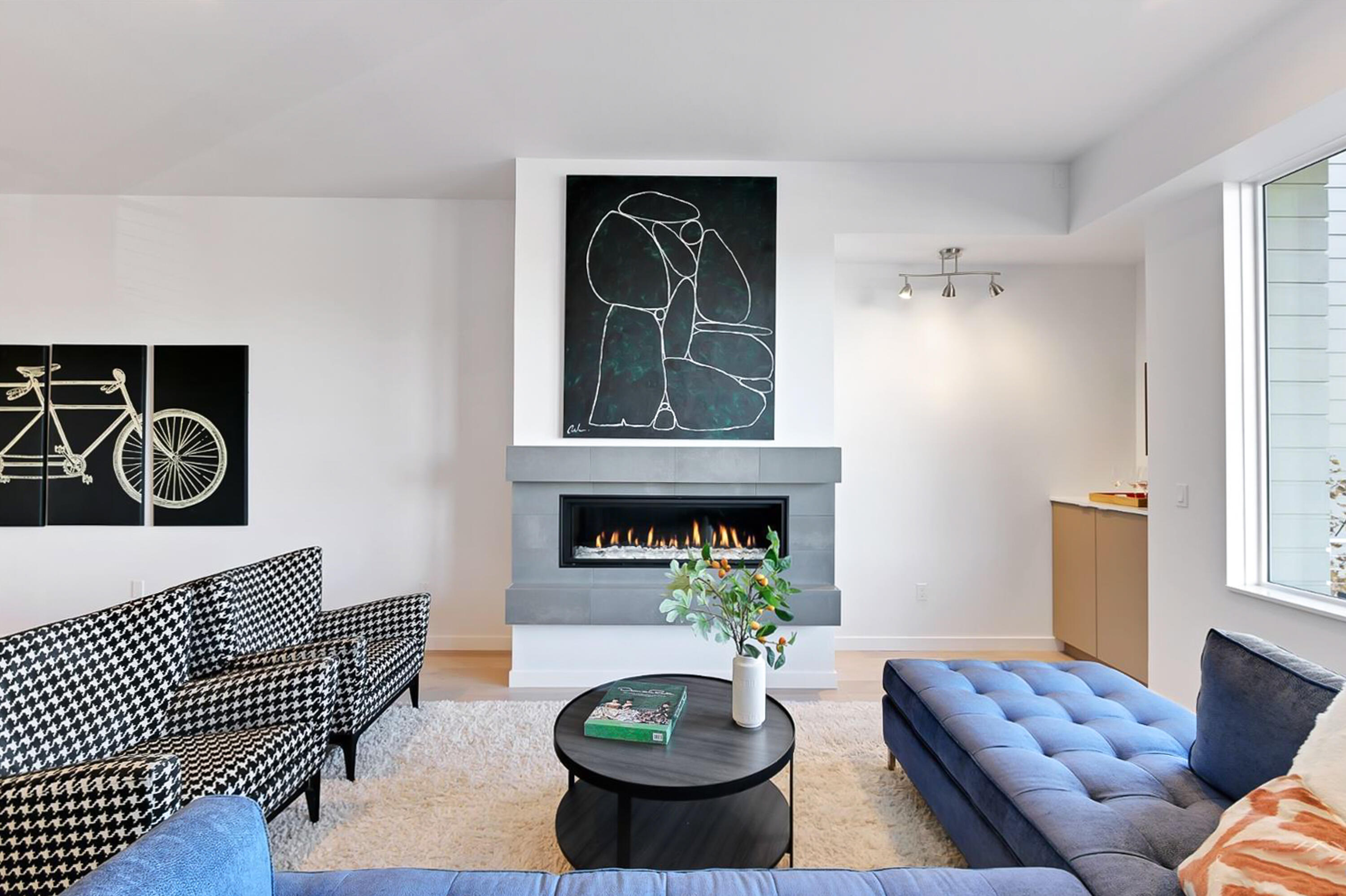 291 SW Bluff Drive, UNIT 330