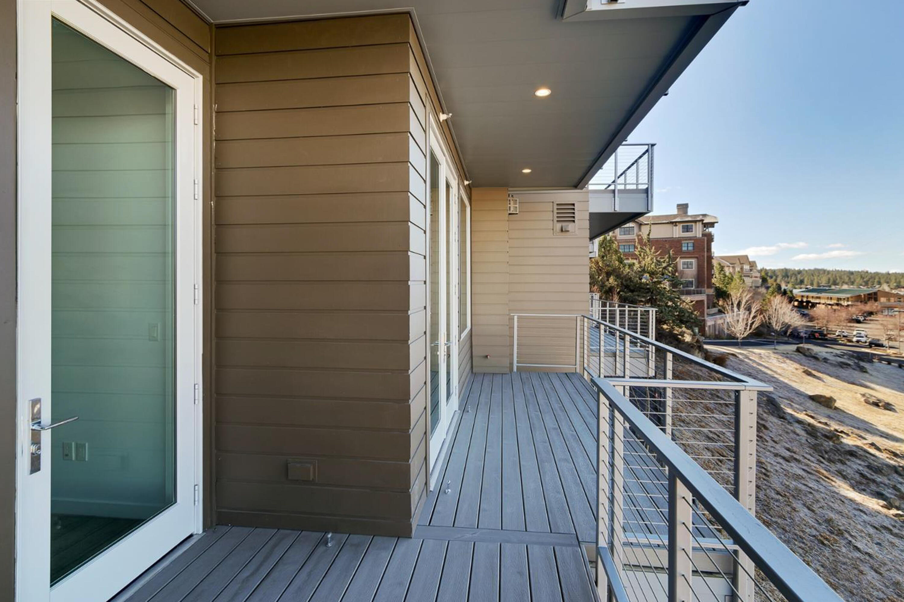 291 SW Bluff Drive, UNIT 330