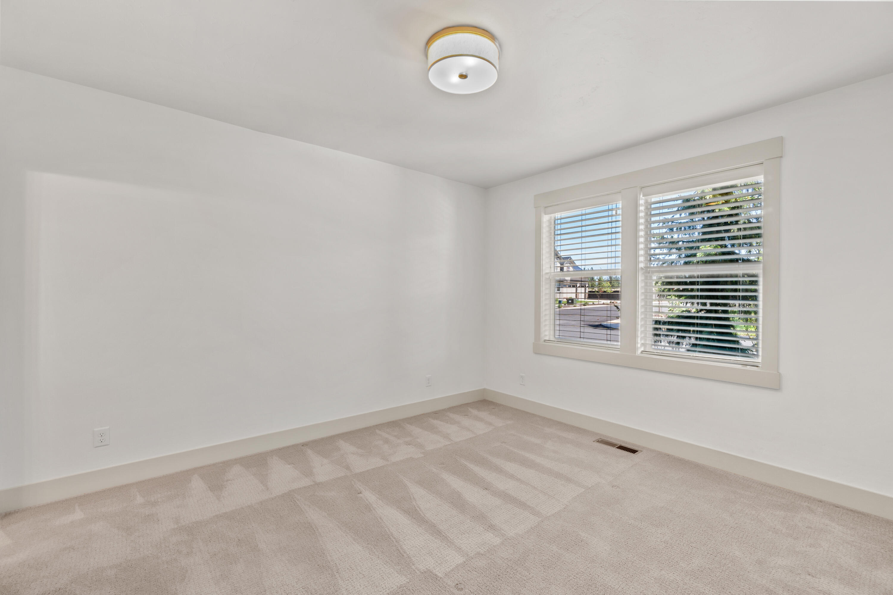 62727 NW Imbler Court