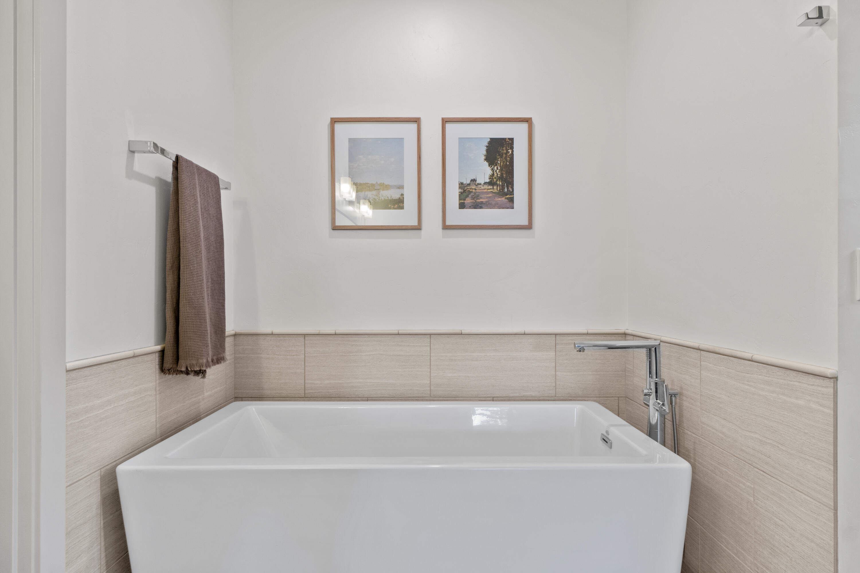 62727 NW Imbler Court