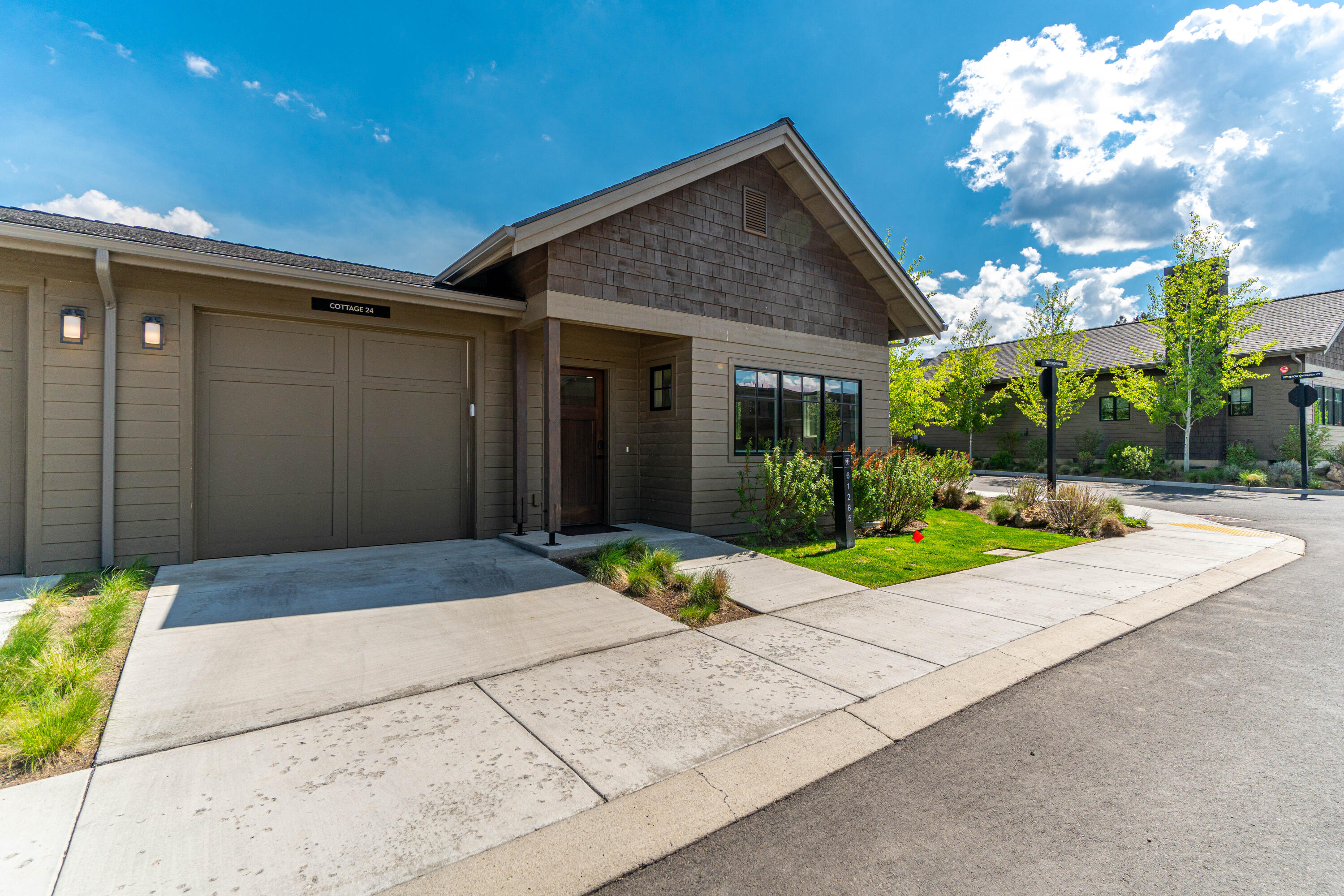 61285 Tetherow Drive