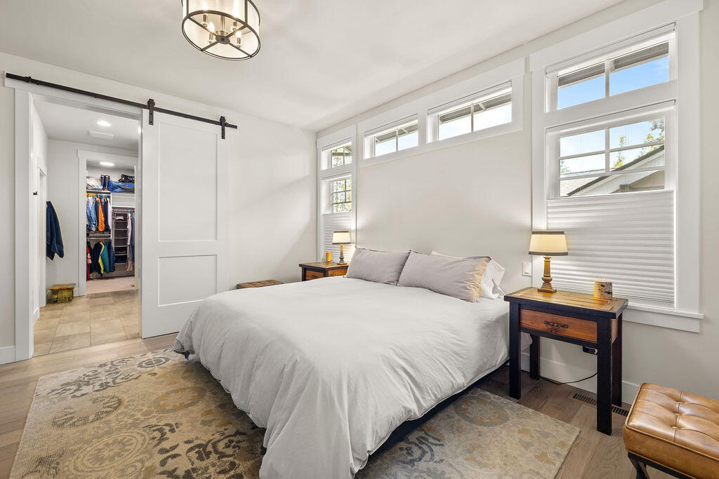 2280 NW Lemhi Pass Drive