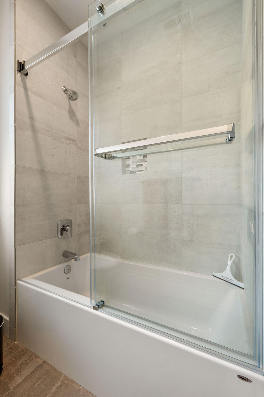 2280 NW Lemhi Pass Drive