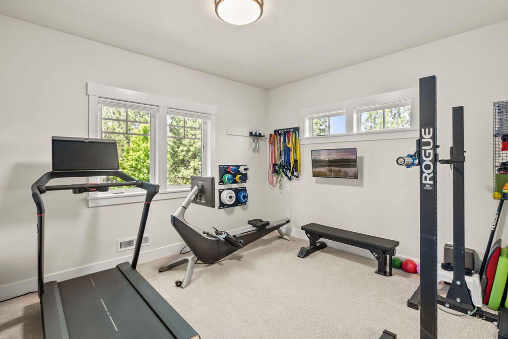 2280 NW Lemhi Pass Drive