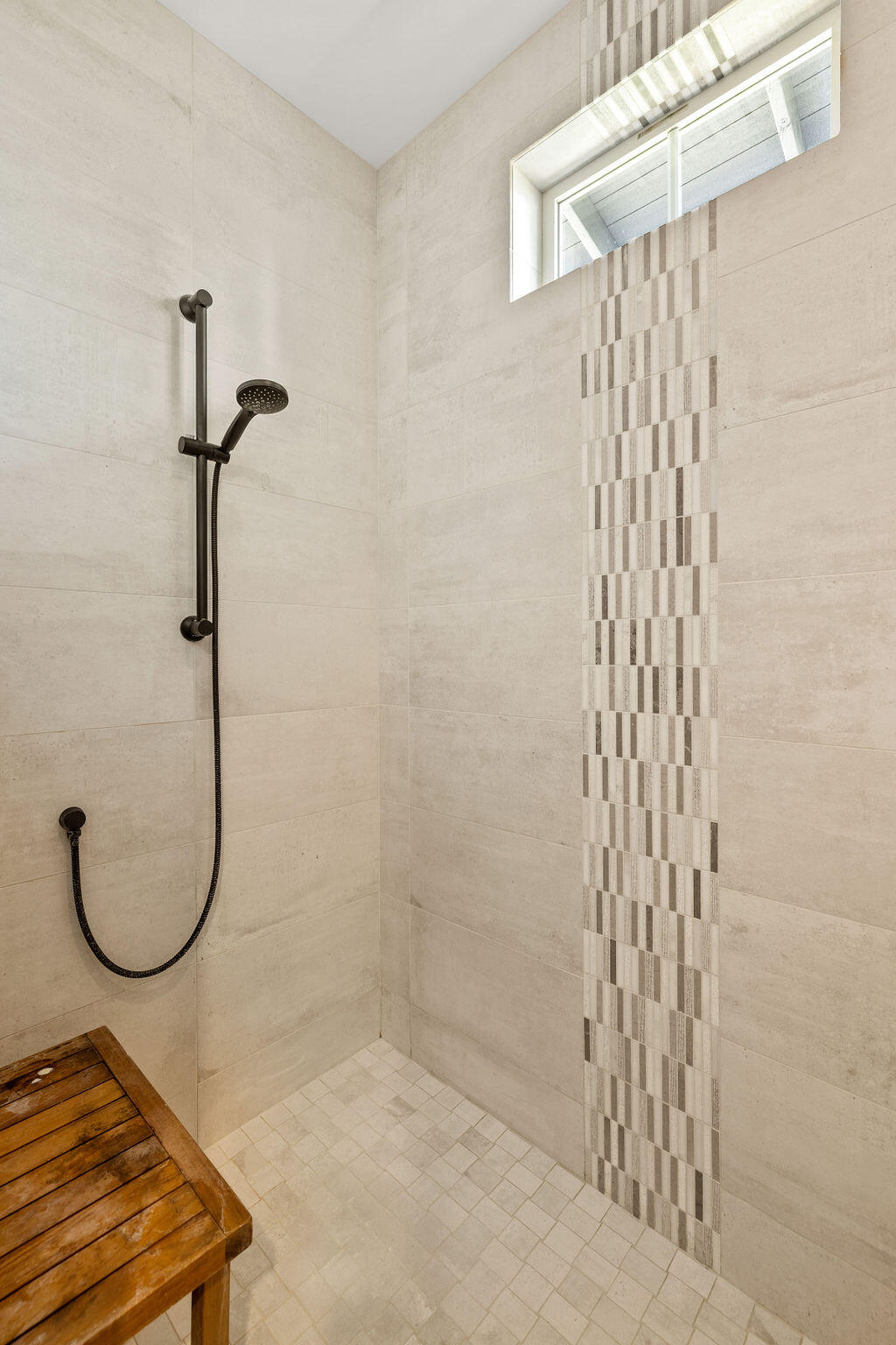 2280 NW Lemhi Pass Drive