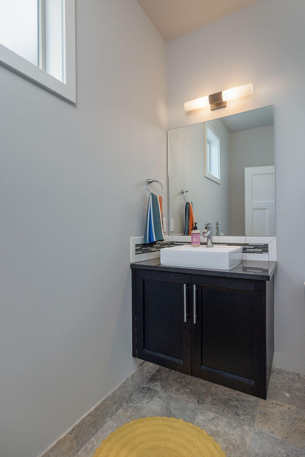 1595 NW Milwaukee Avenue