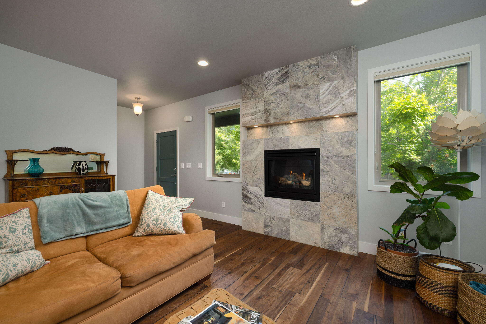 1595 NW Milwaukee Avenue