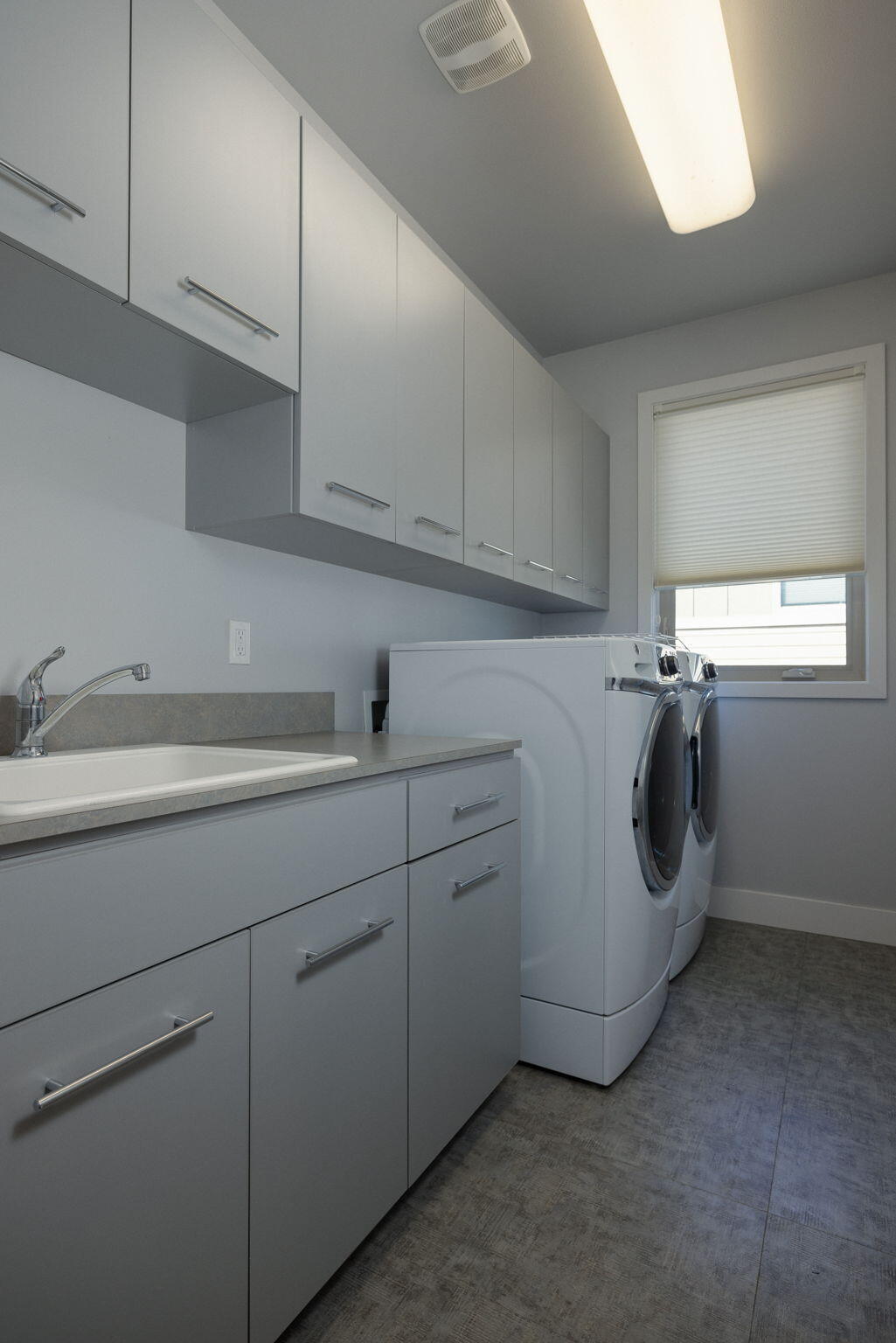 1595 NW Milwaukee Avenue