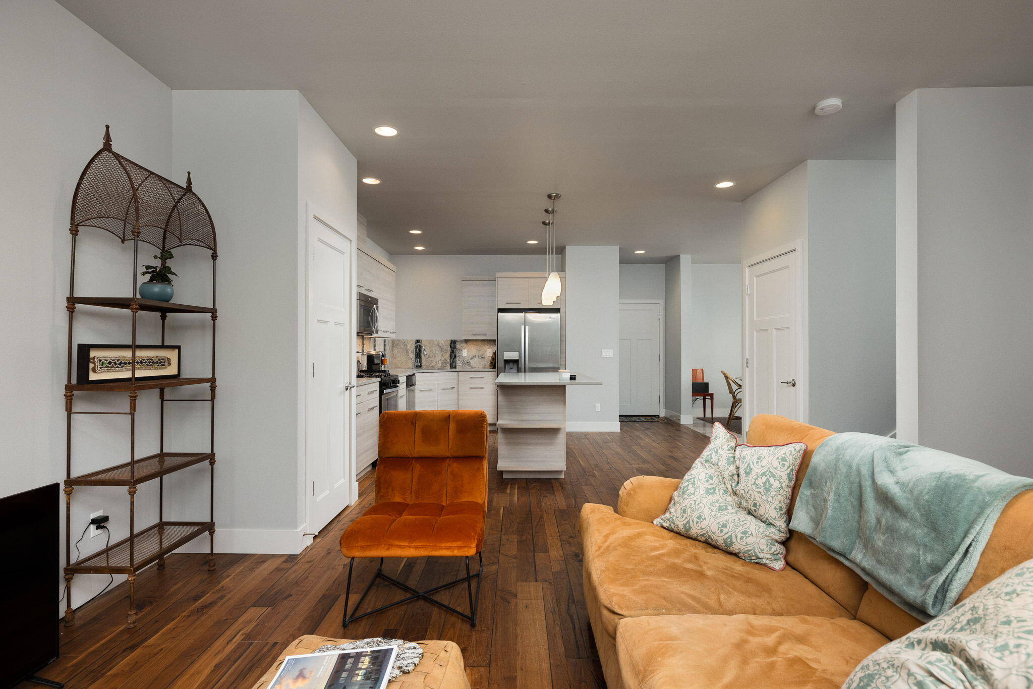 1595 NW Milwaukee Avenue