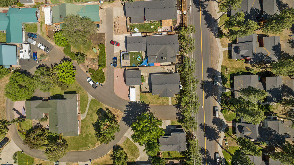 108 N Dark Horse Lane