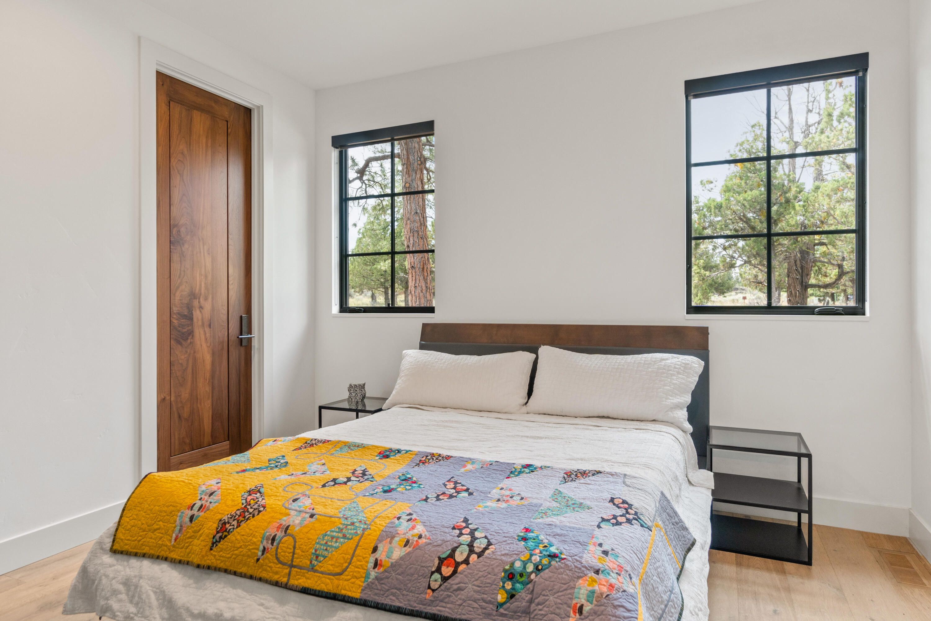 1477 NW Puccoon Court