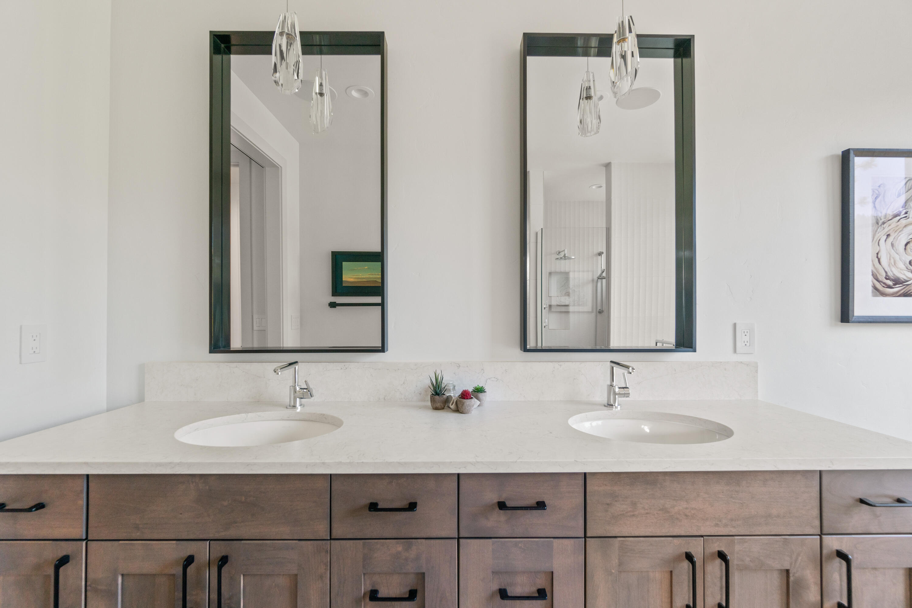 1477 NW Puccoon Court