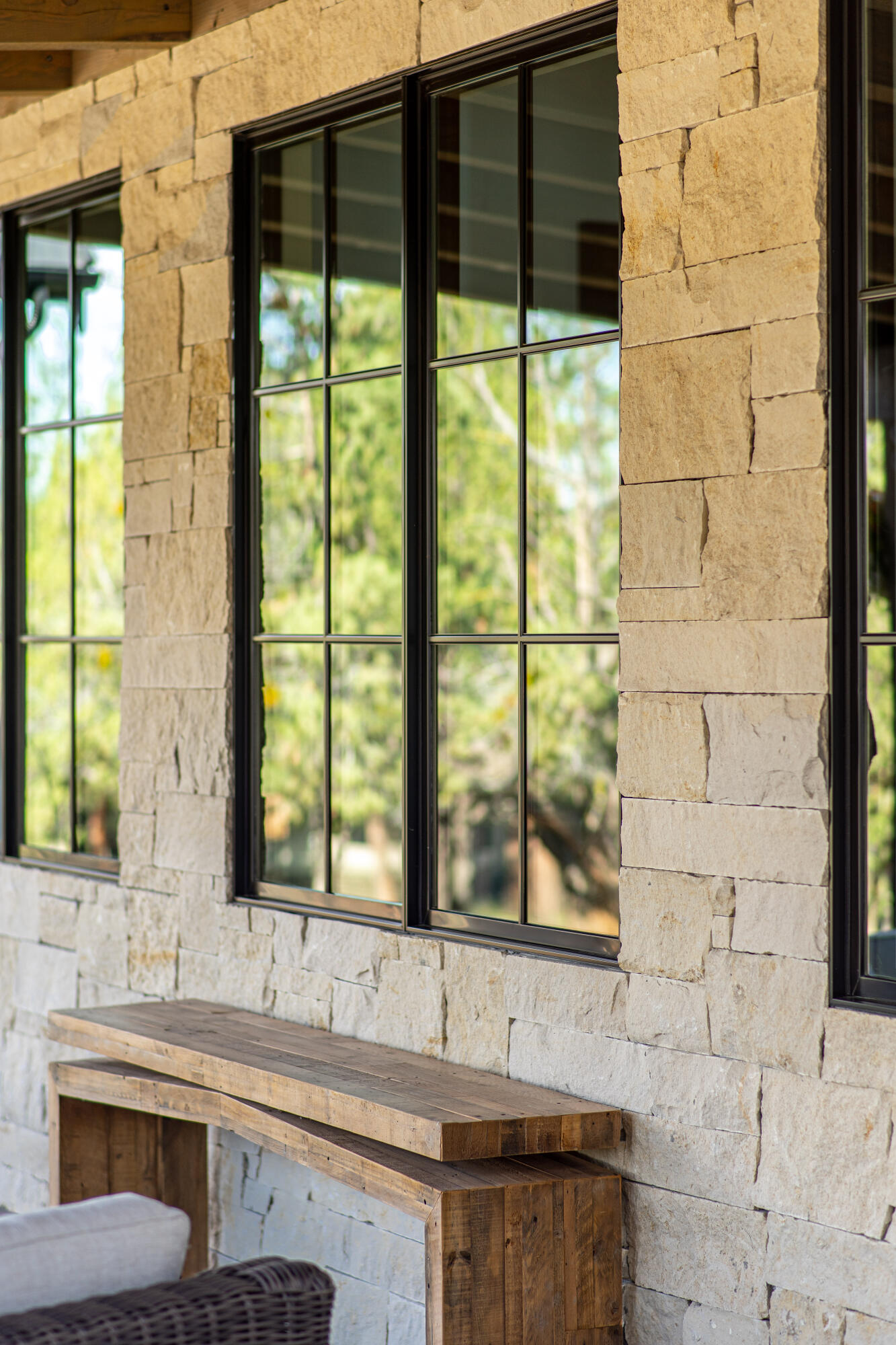 1477 NW Puccoon Court