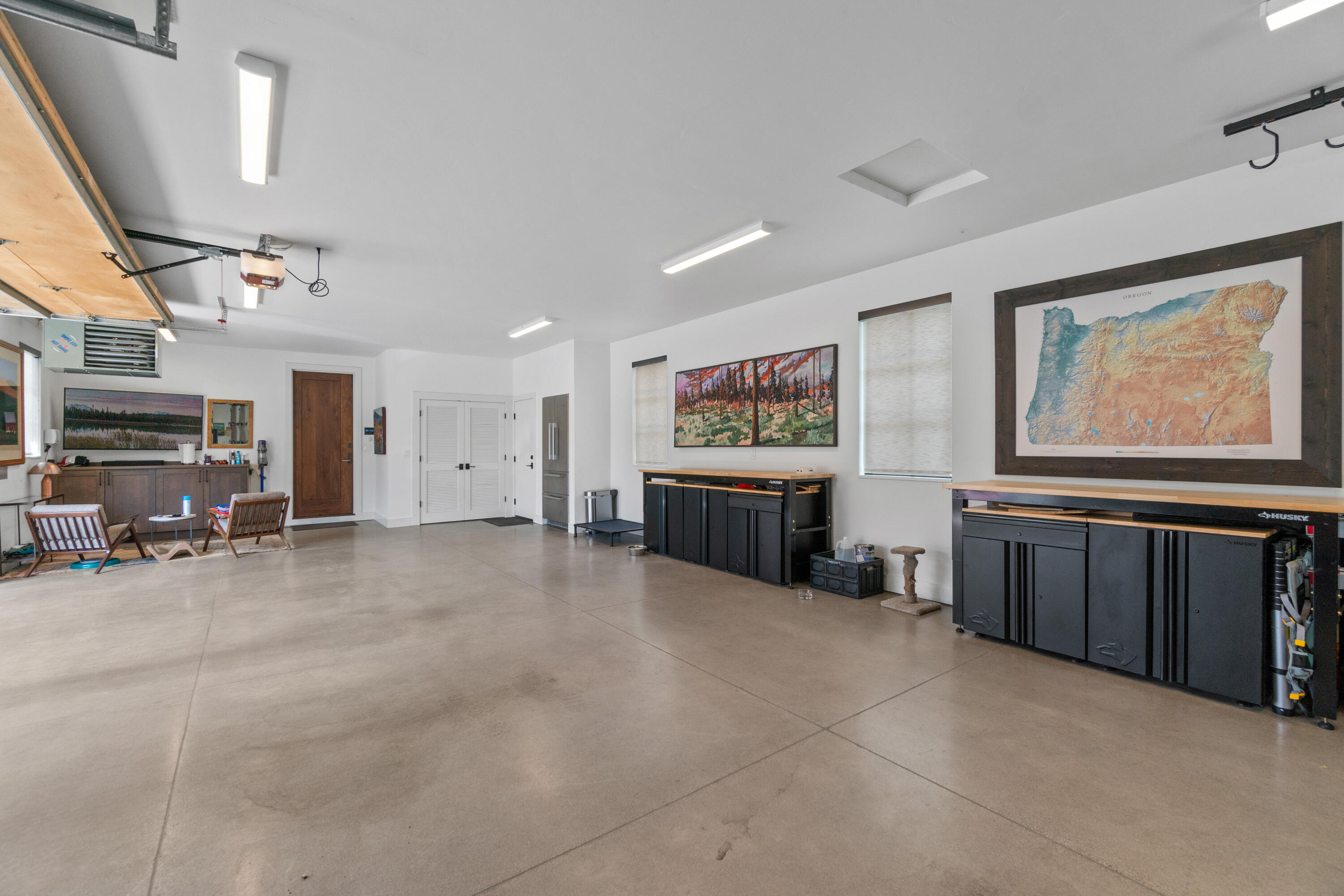 1477 NW Puccoon Court