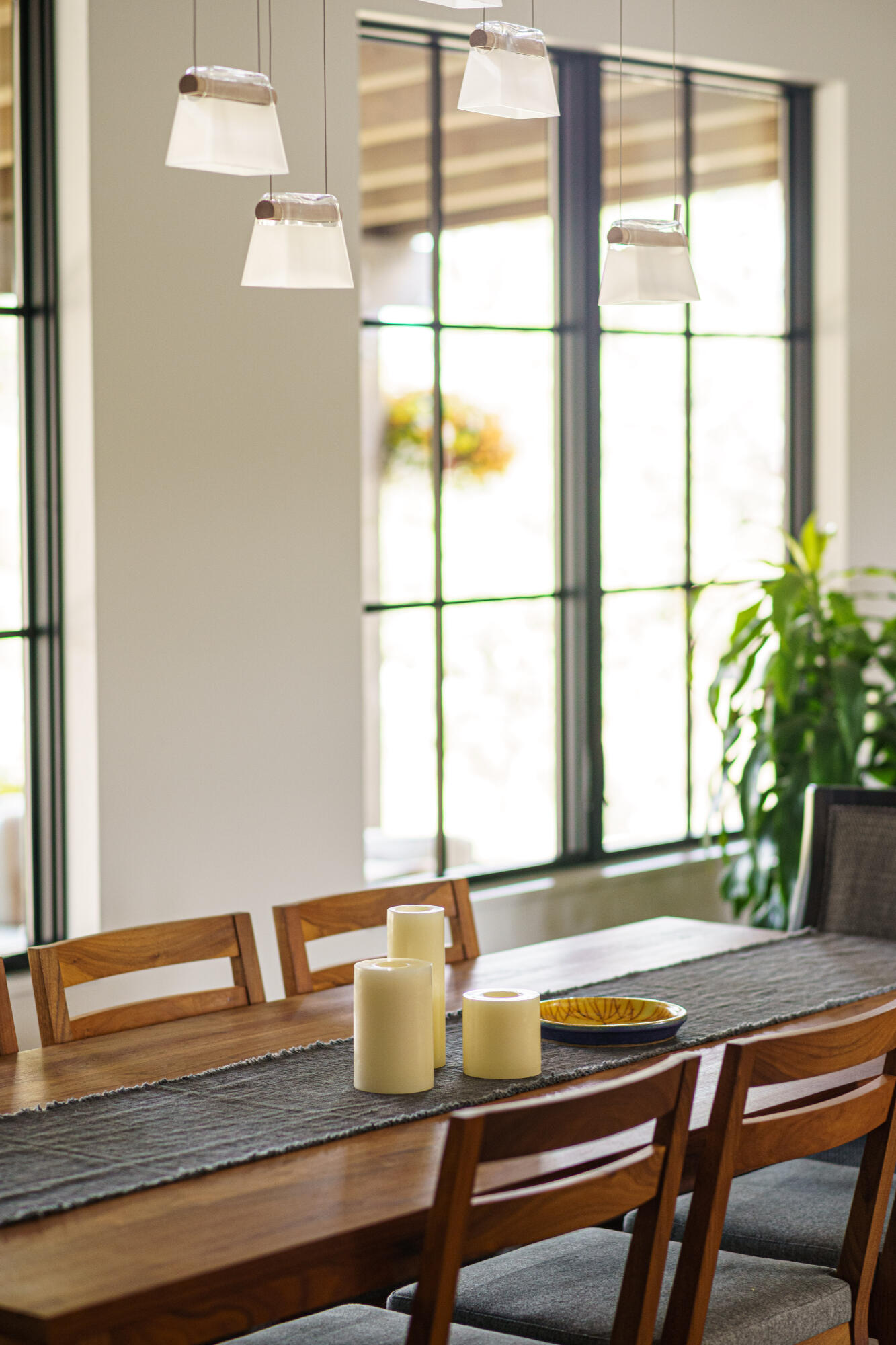 1477 NW Puccoon Court