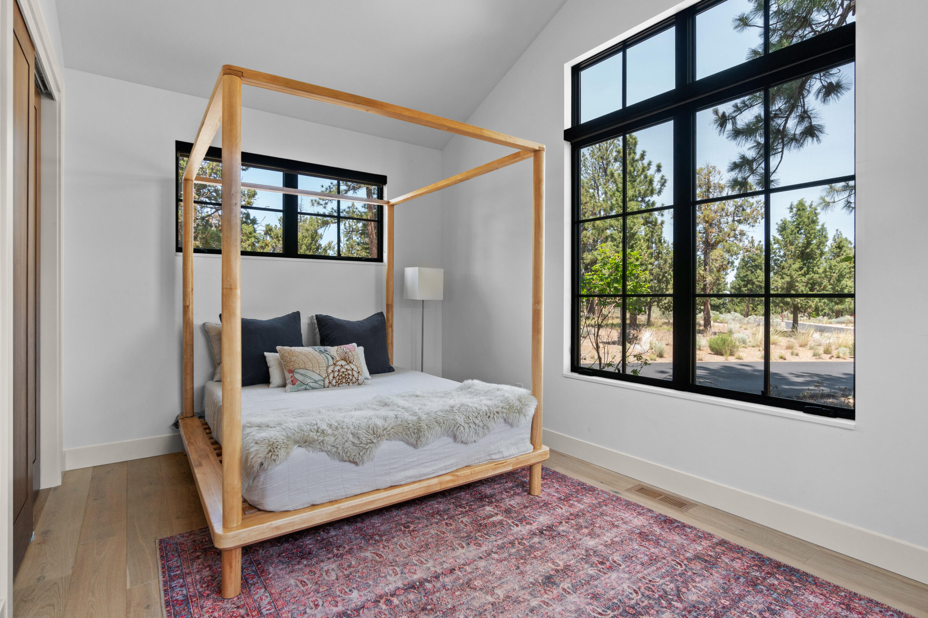 1477 NW Puccoon Court