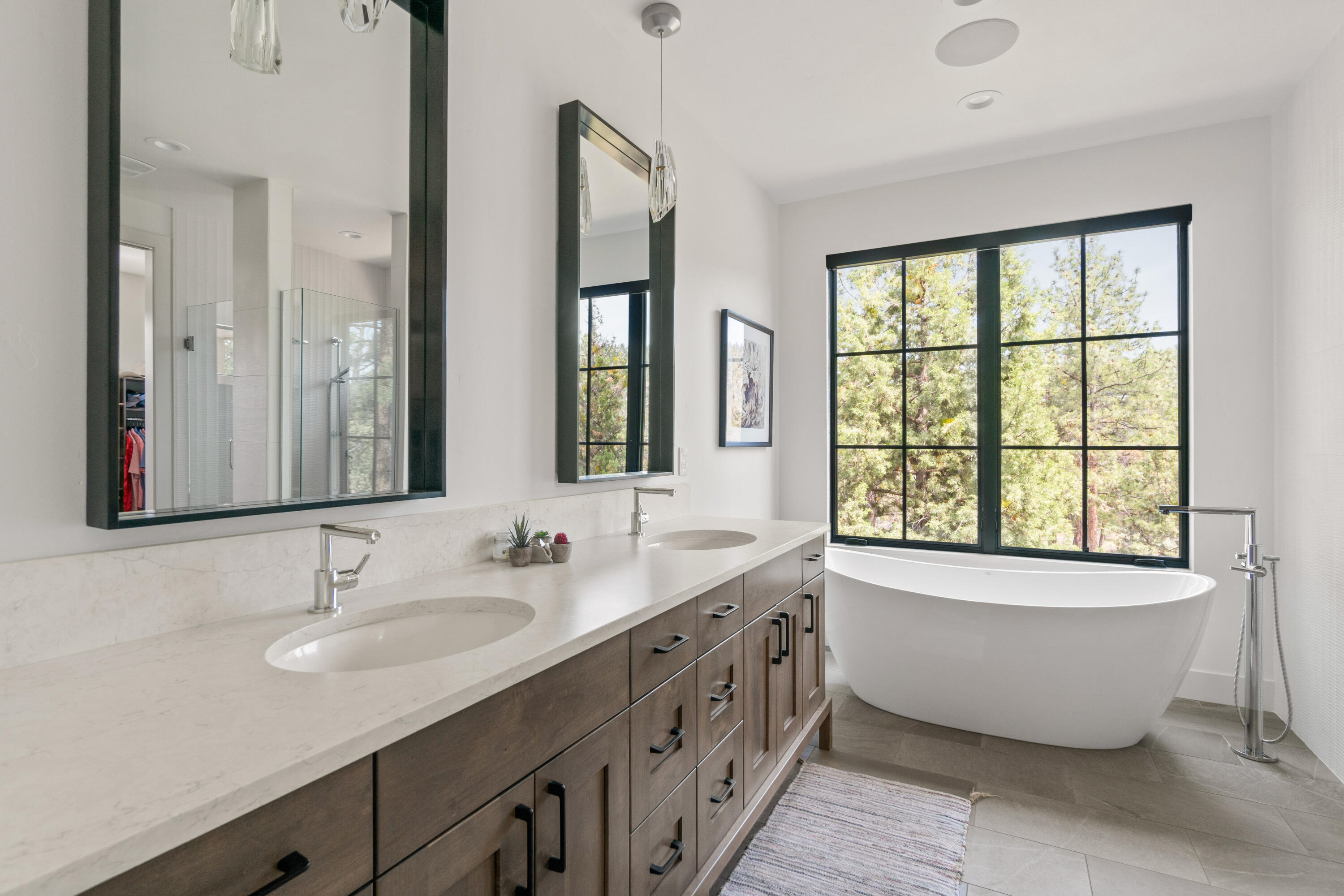 1477 NW Puccoon Court