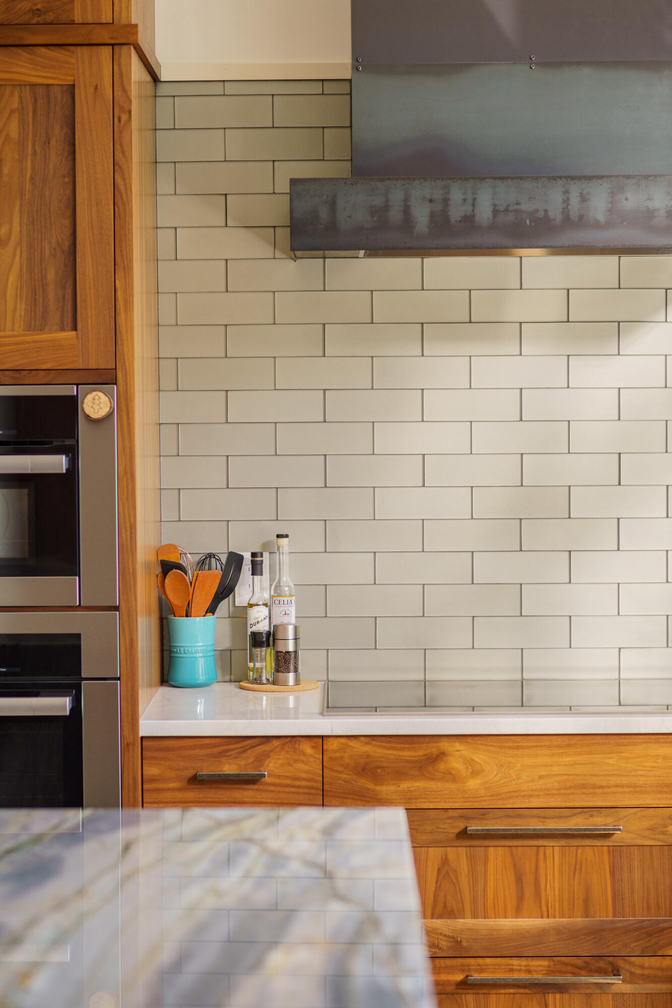 1477 NW Puccoon Court