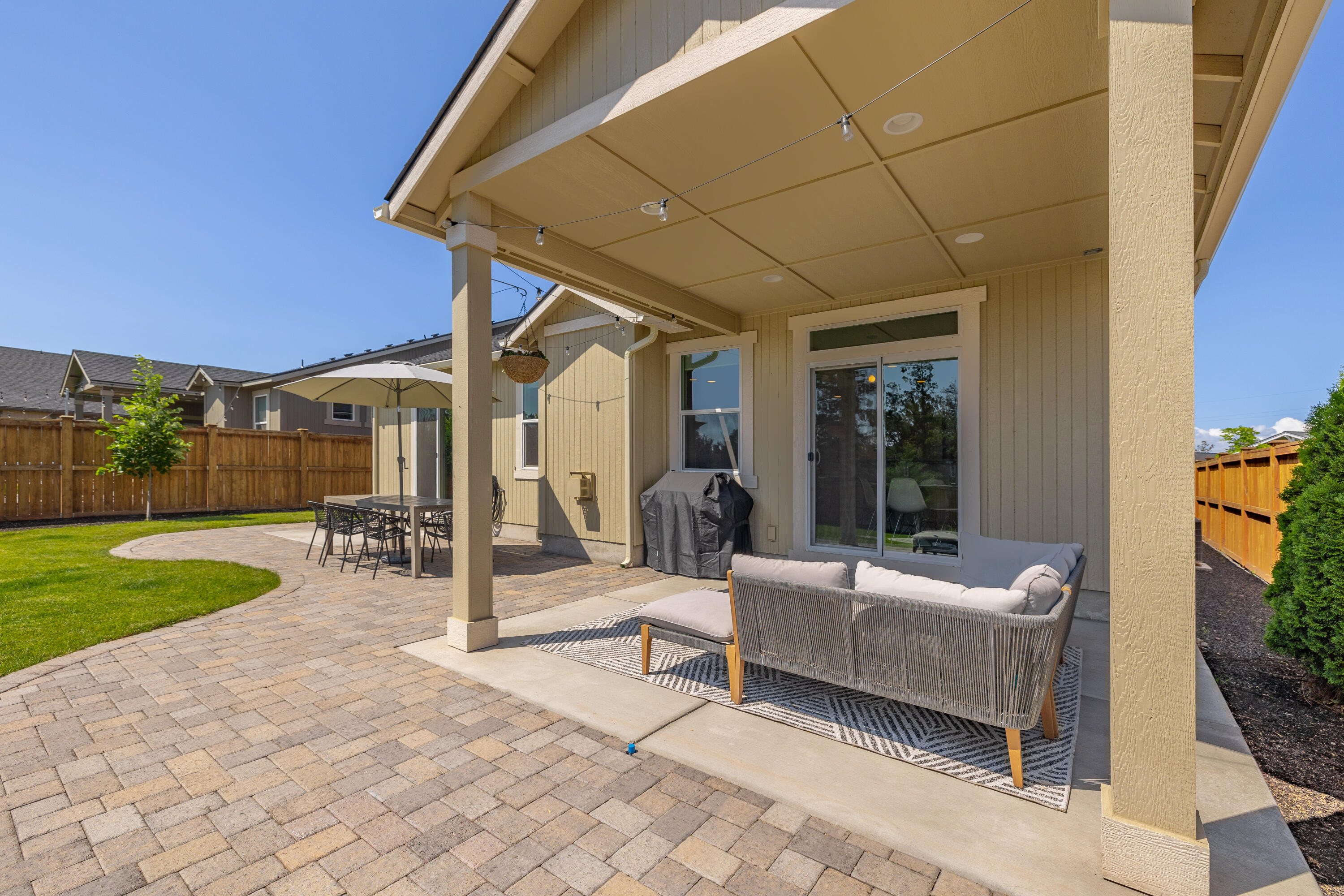 63872 Wellington Street