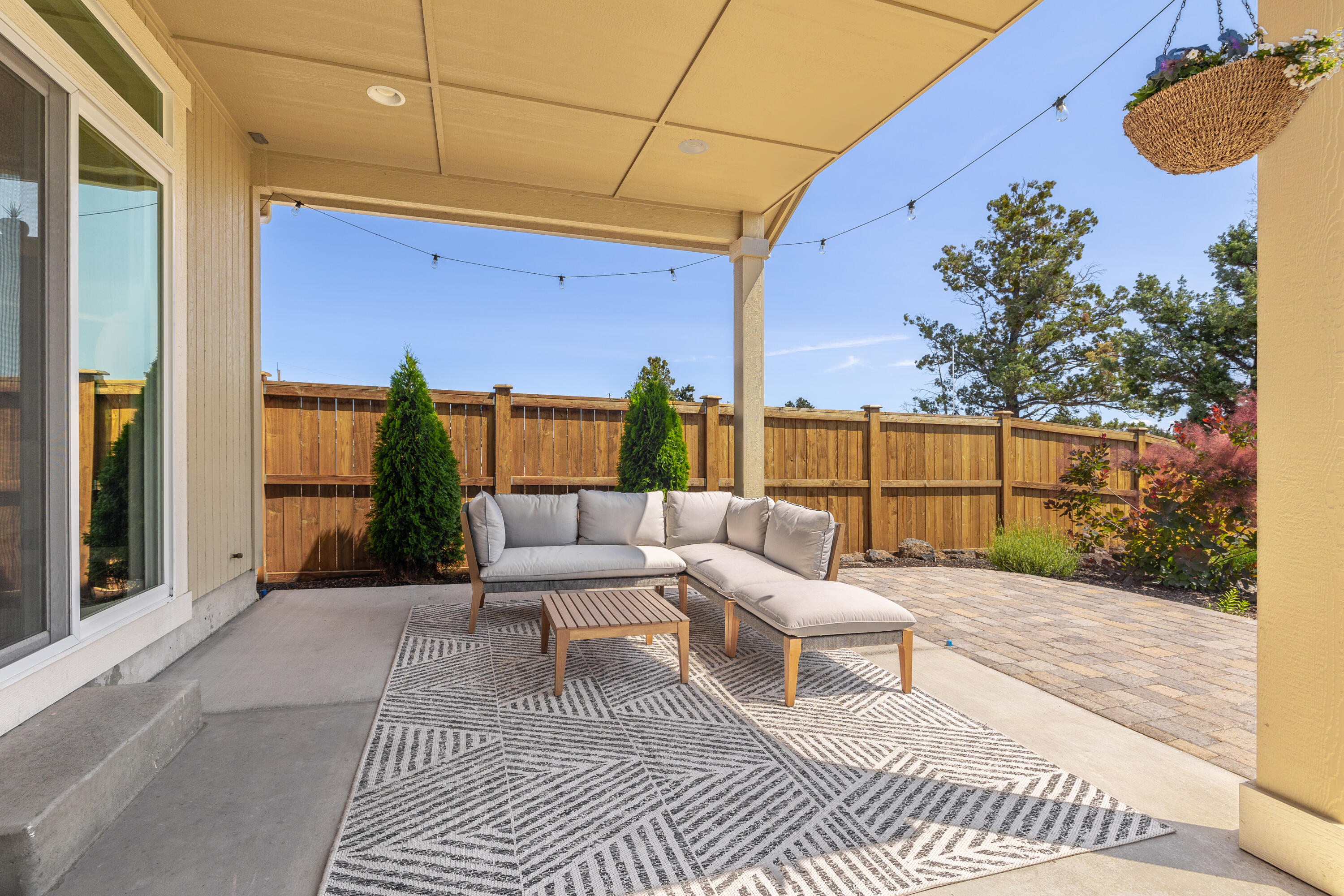 63872 Wellington Street