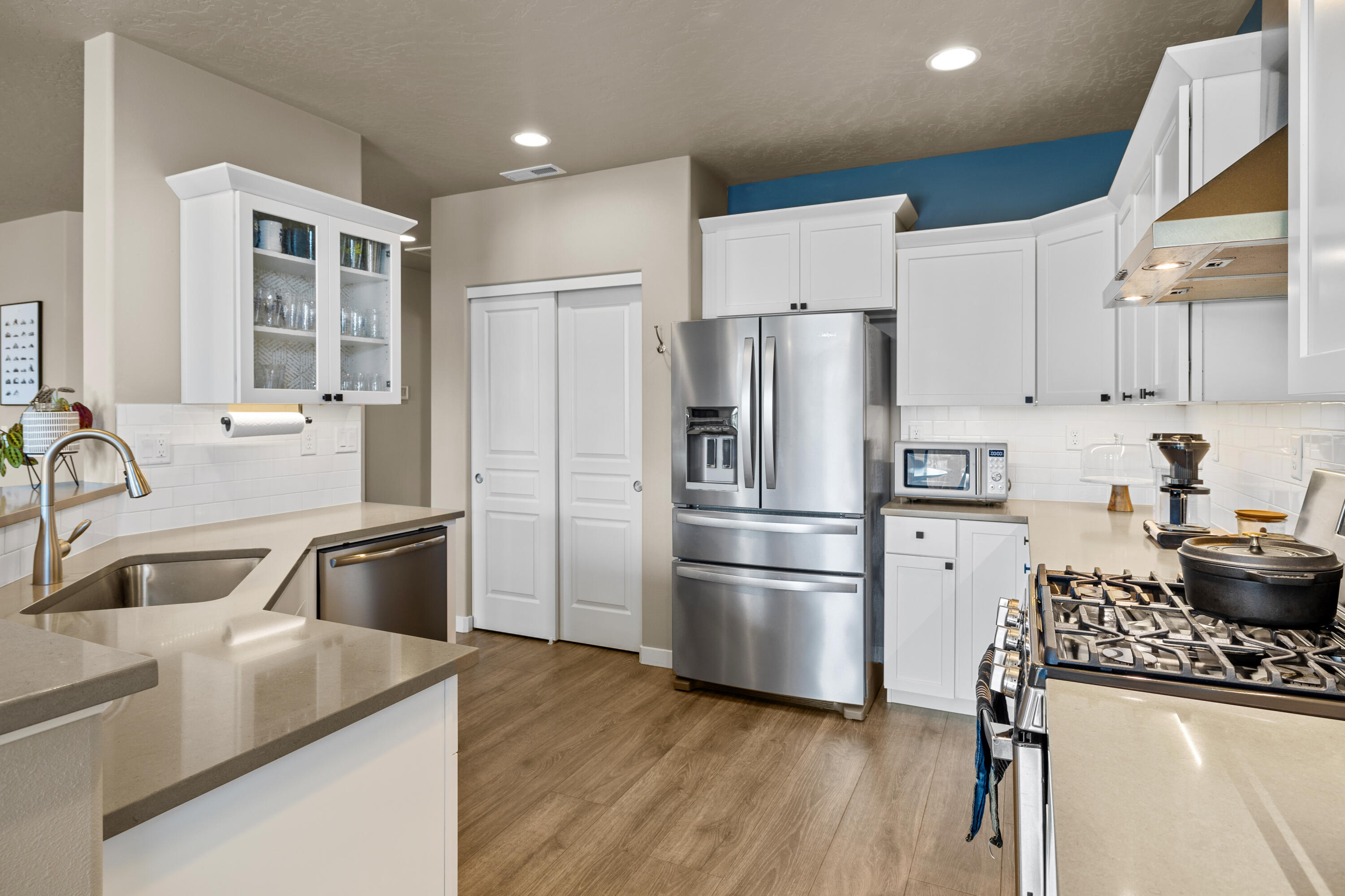 63872 Wellington Street