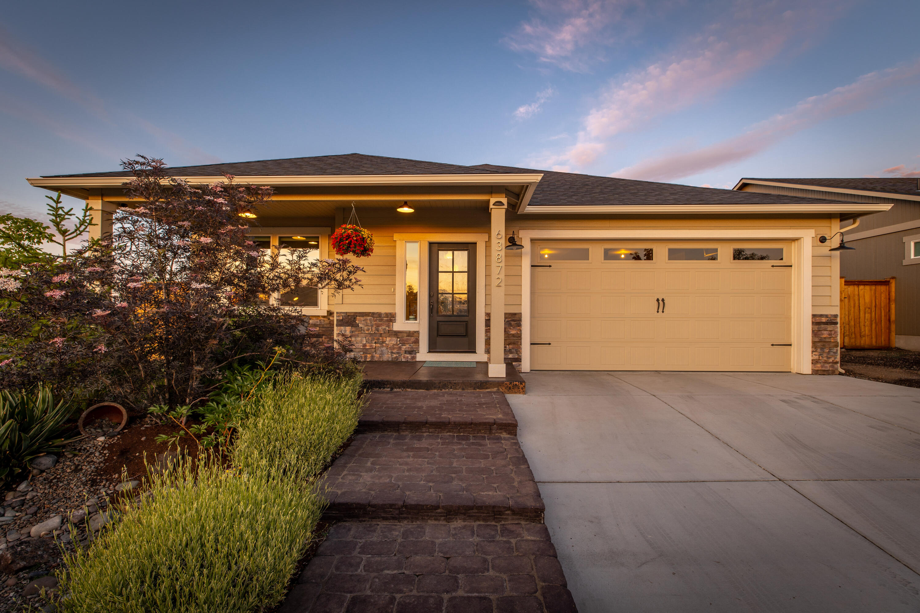 63872 Wellington Street