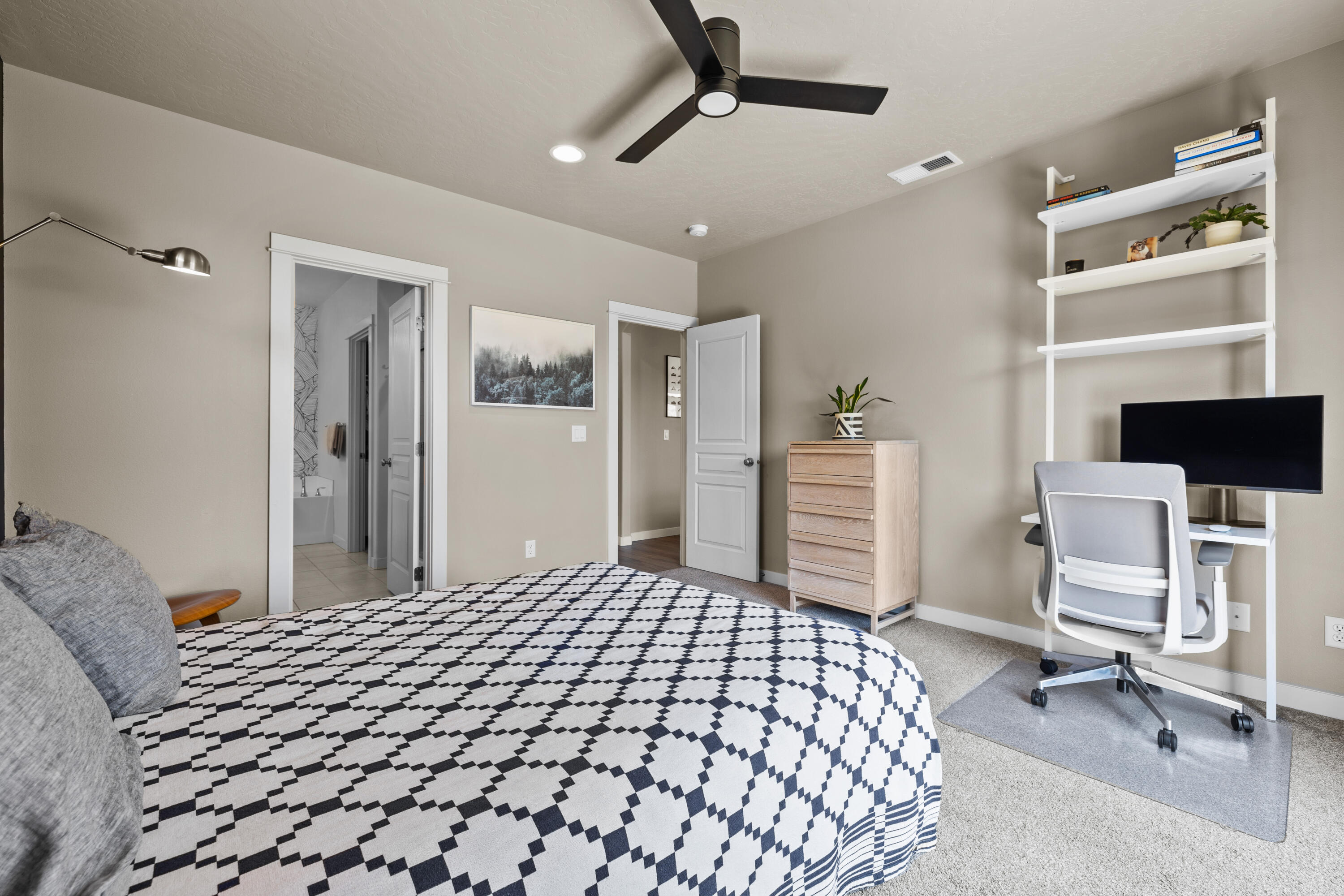 63872 Wellington Street