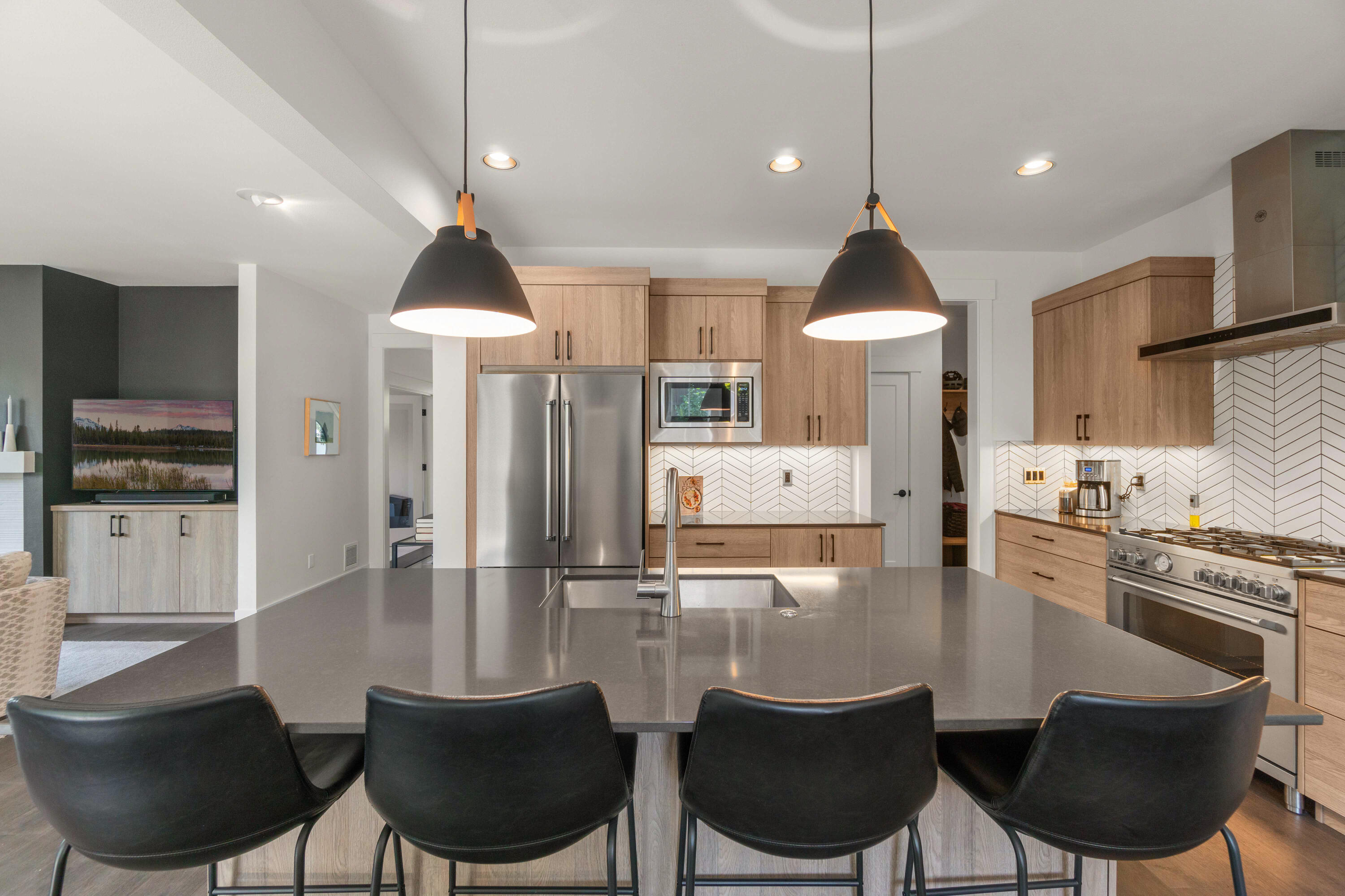 62720 NW Mehama Drive