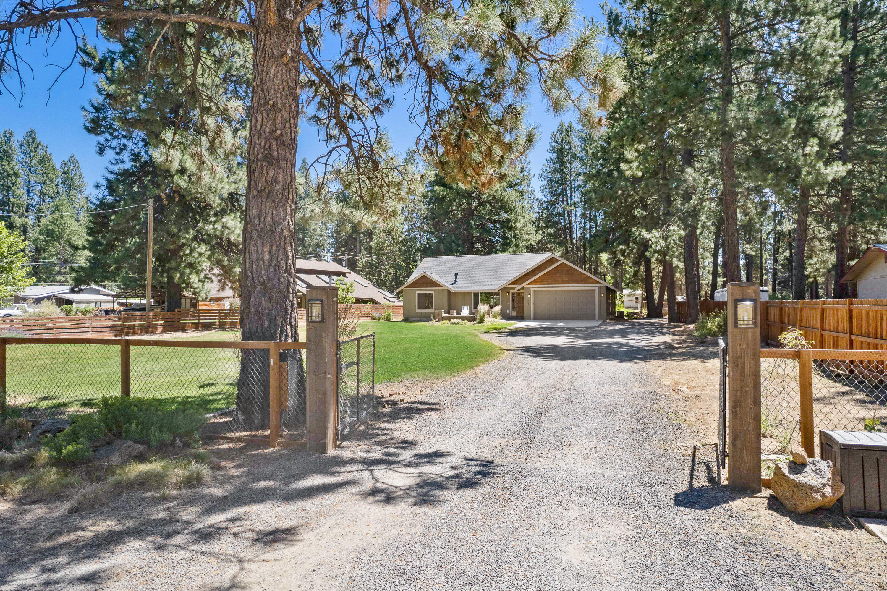 19395 Indian Summer Road