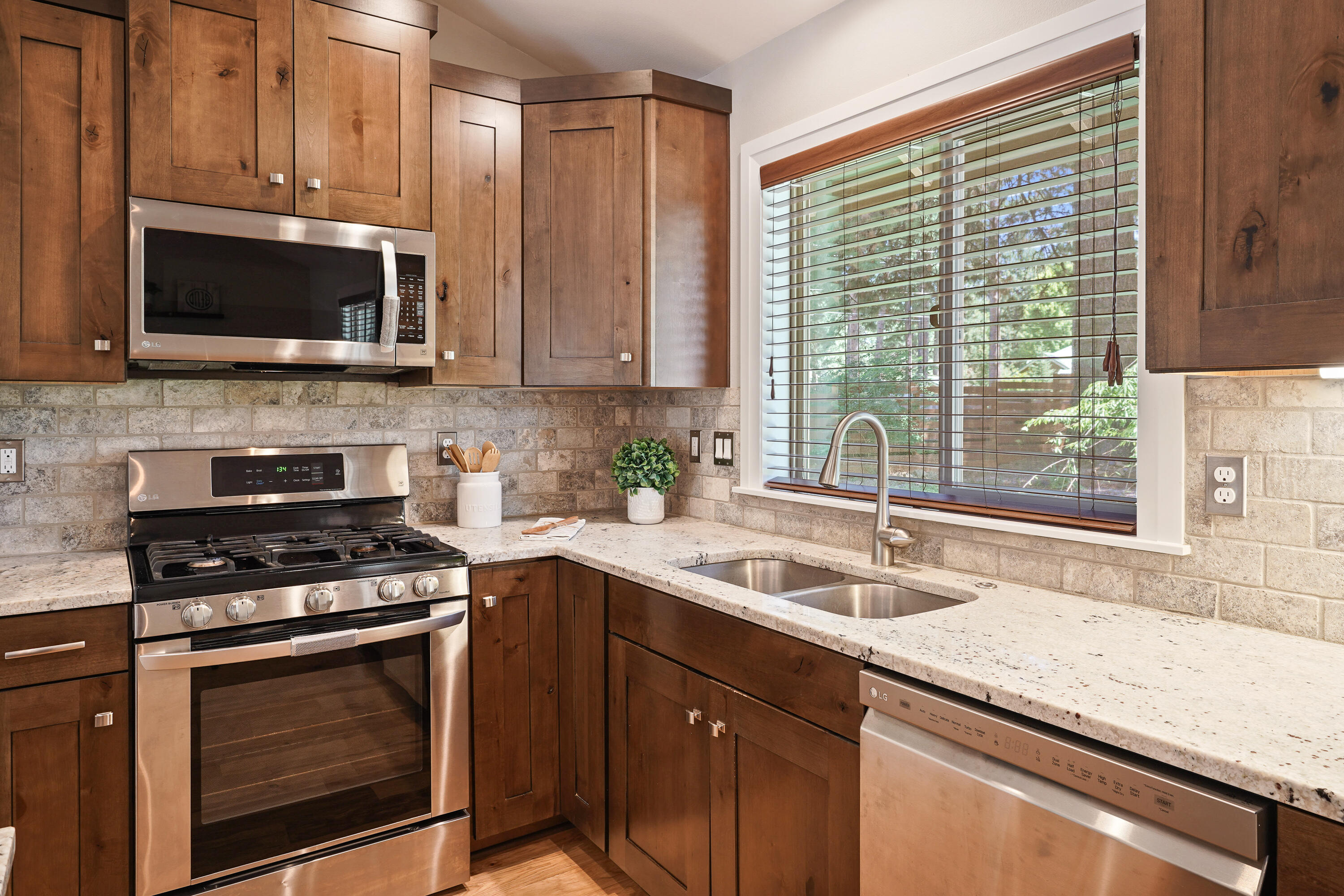 19395 Indian Summer Road