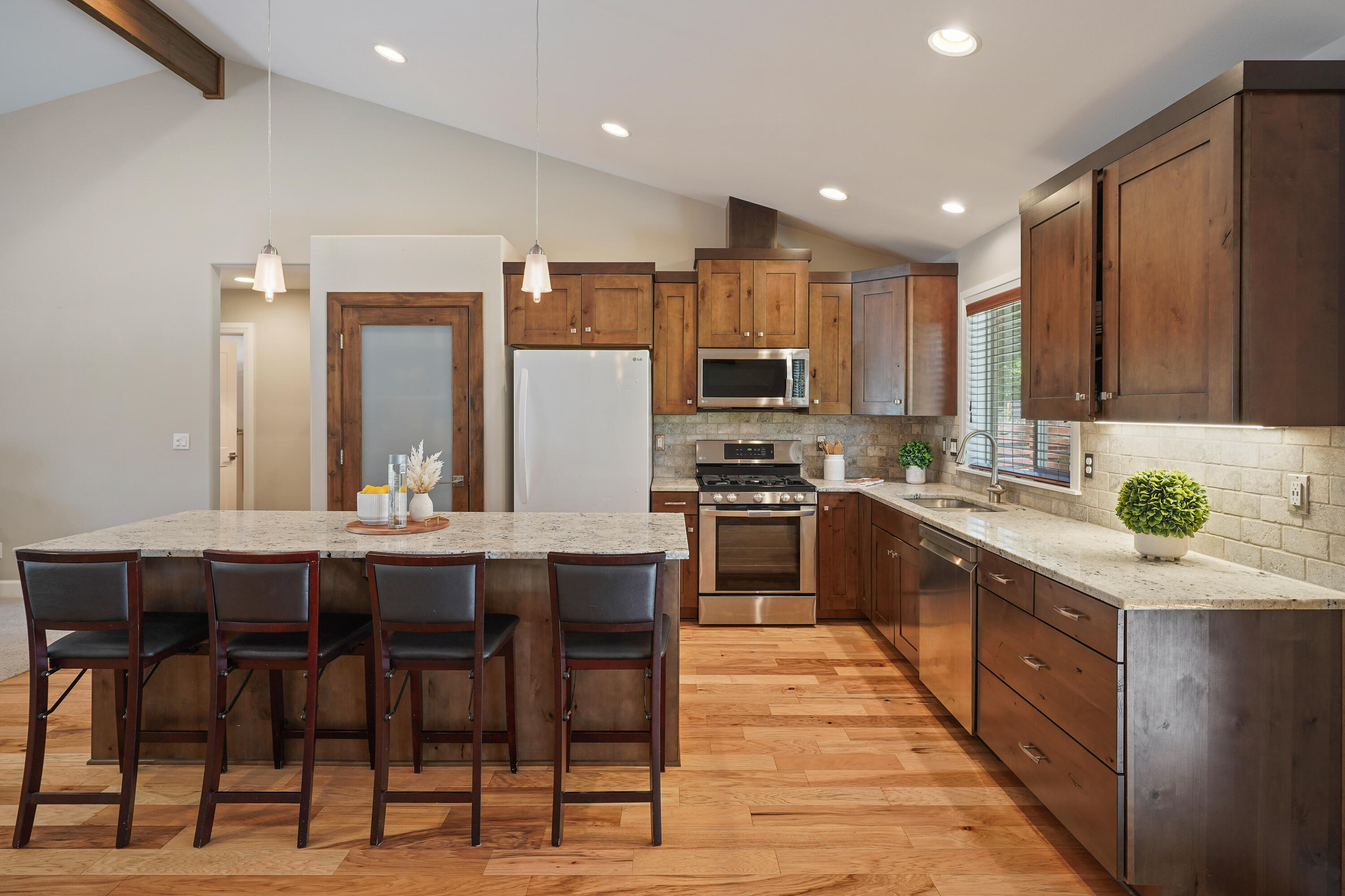 19395 Indian Summer Road