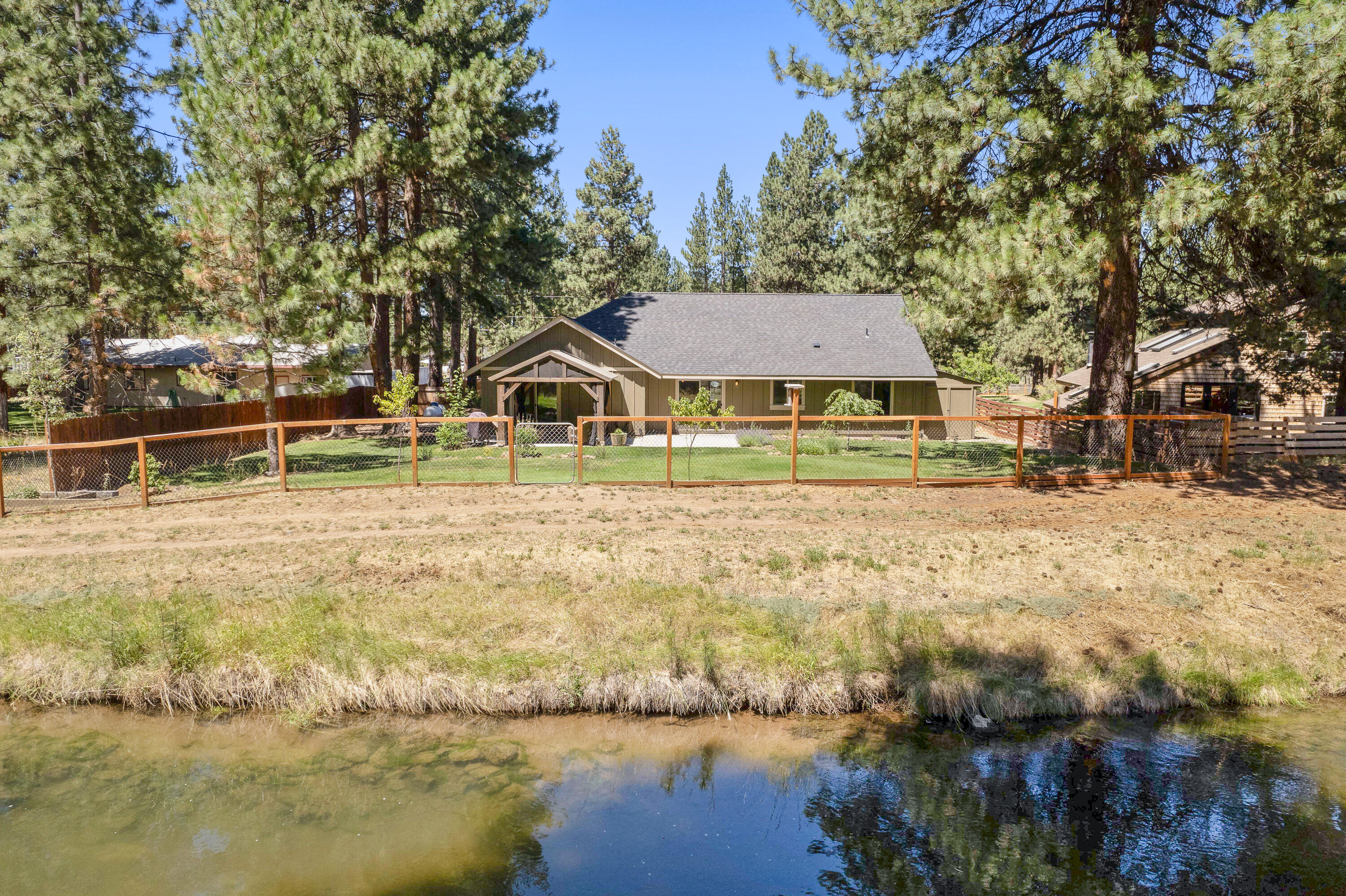 19395 Indian Summer Road